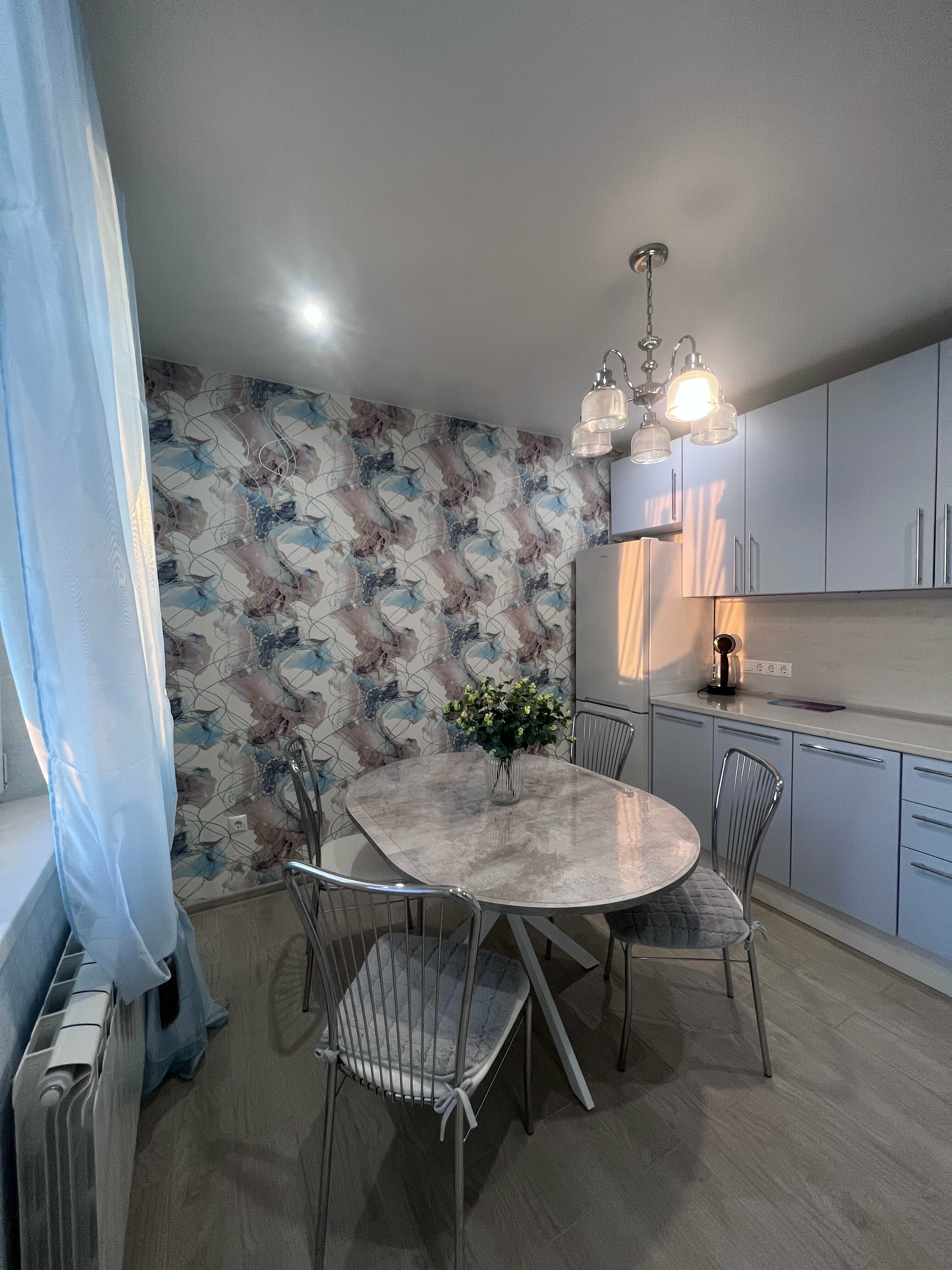 Апартаменты с видом на бассейн и море