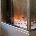 Двухместный номер «Делюкс» с 1 двуспальной кроватью в Avec Hotel