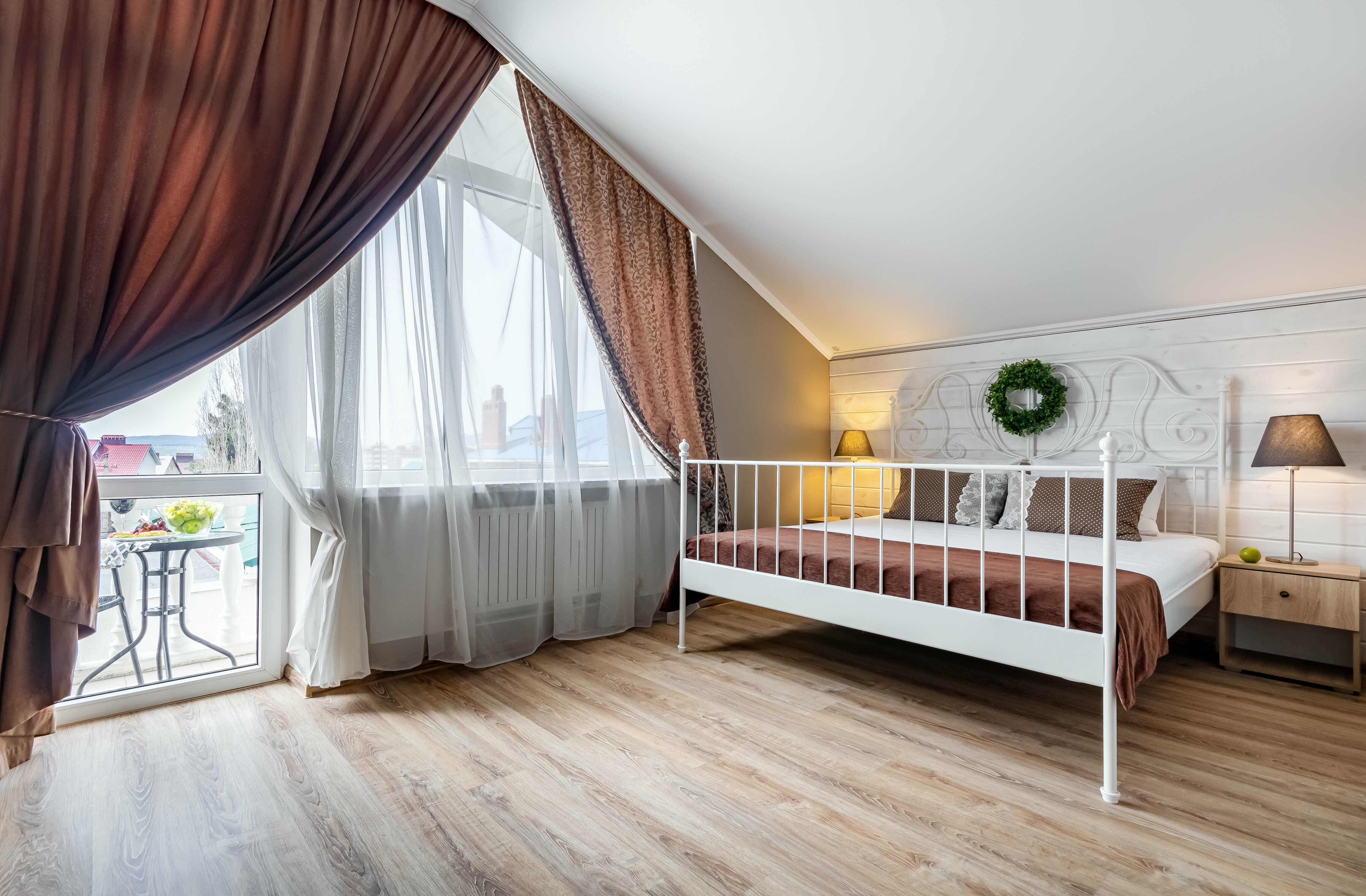 Четырехместный номер с балконом