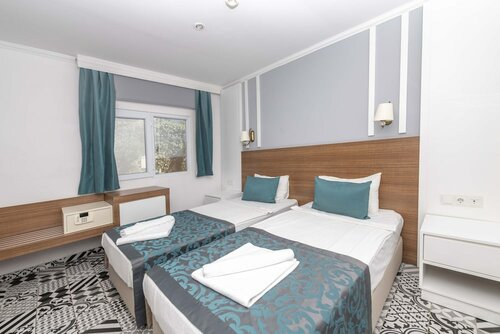 Economy Double Room Without Balcony в Armas Beach