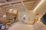 Улучшенный люкс, вид на море в Thalassa Boutique Hotel
