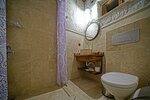 Стандартный номер в Naraca Cave House
