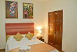 Deluxe Queen Room 3 в Larq'a Park Rooms