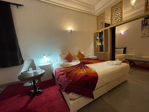 ADONIS в Riad Samarine