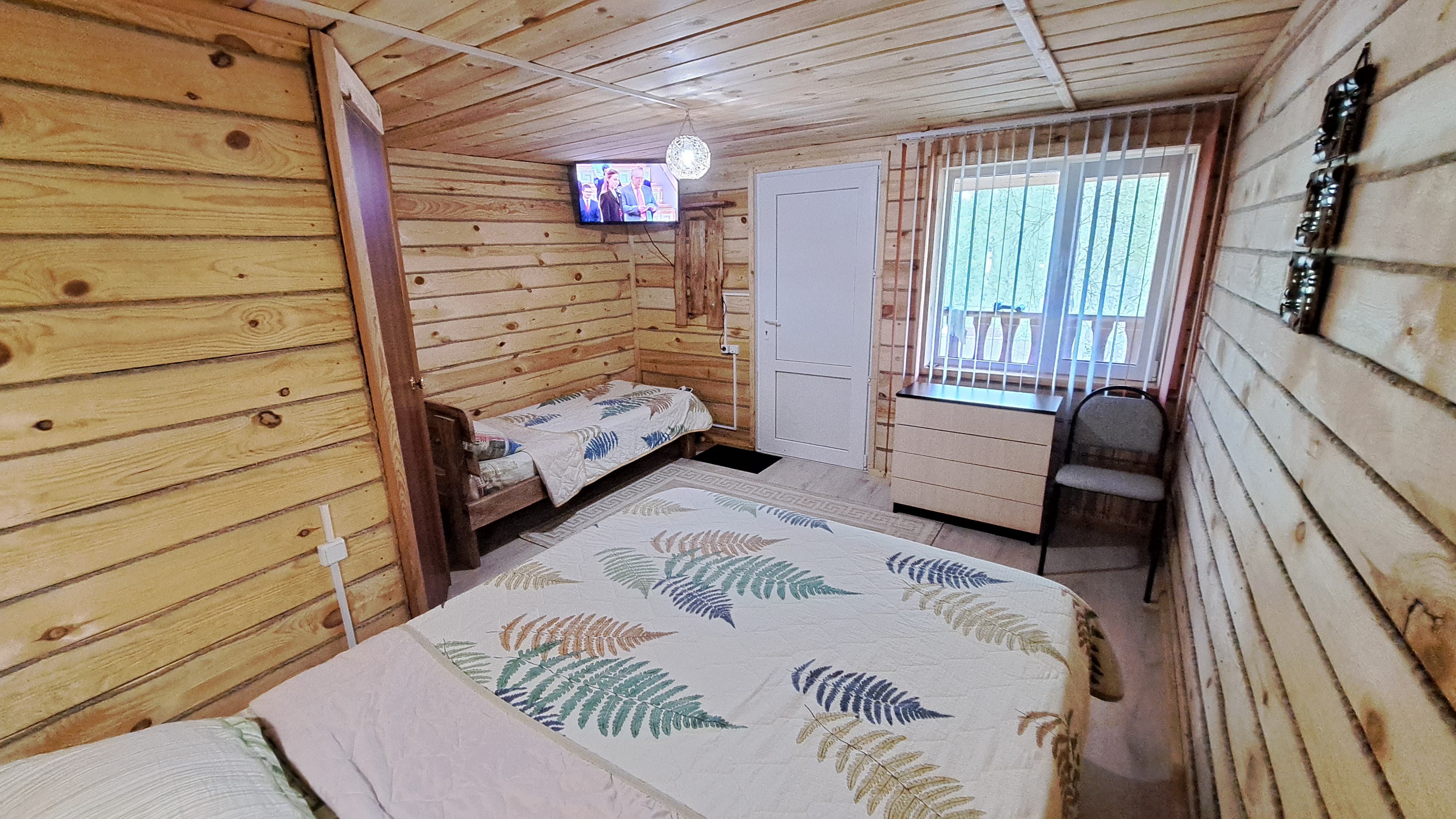 Трехместный номер с душем