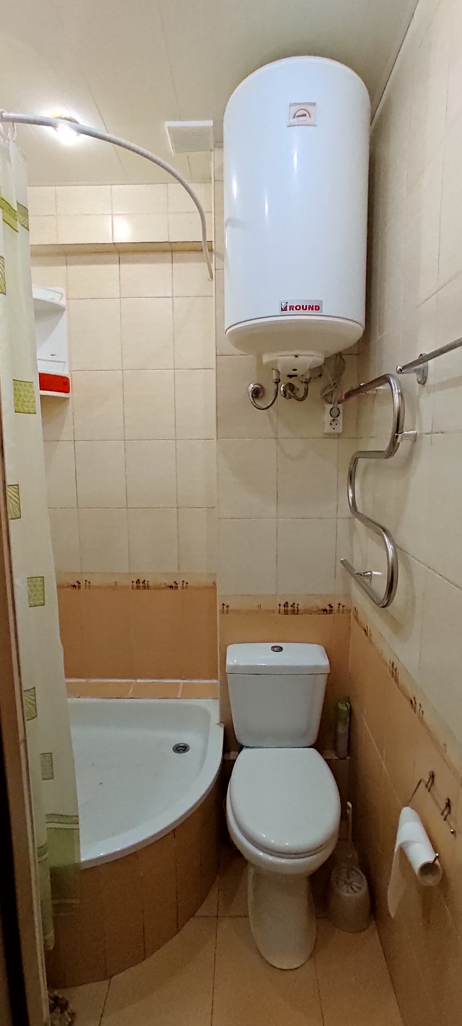 Четырехместный номер с душем