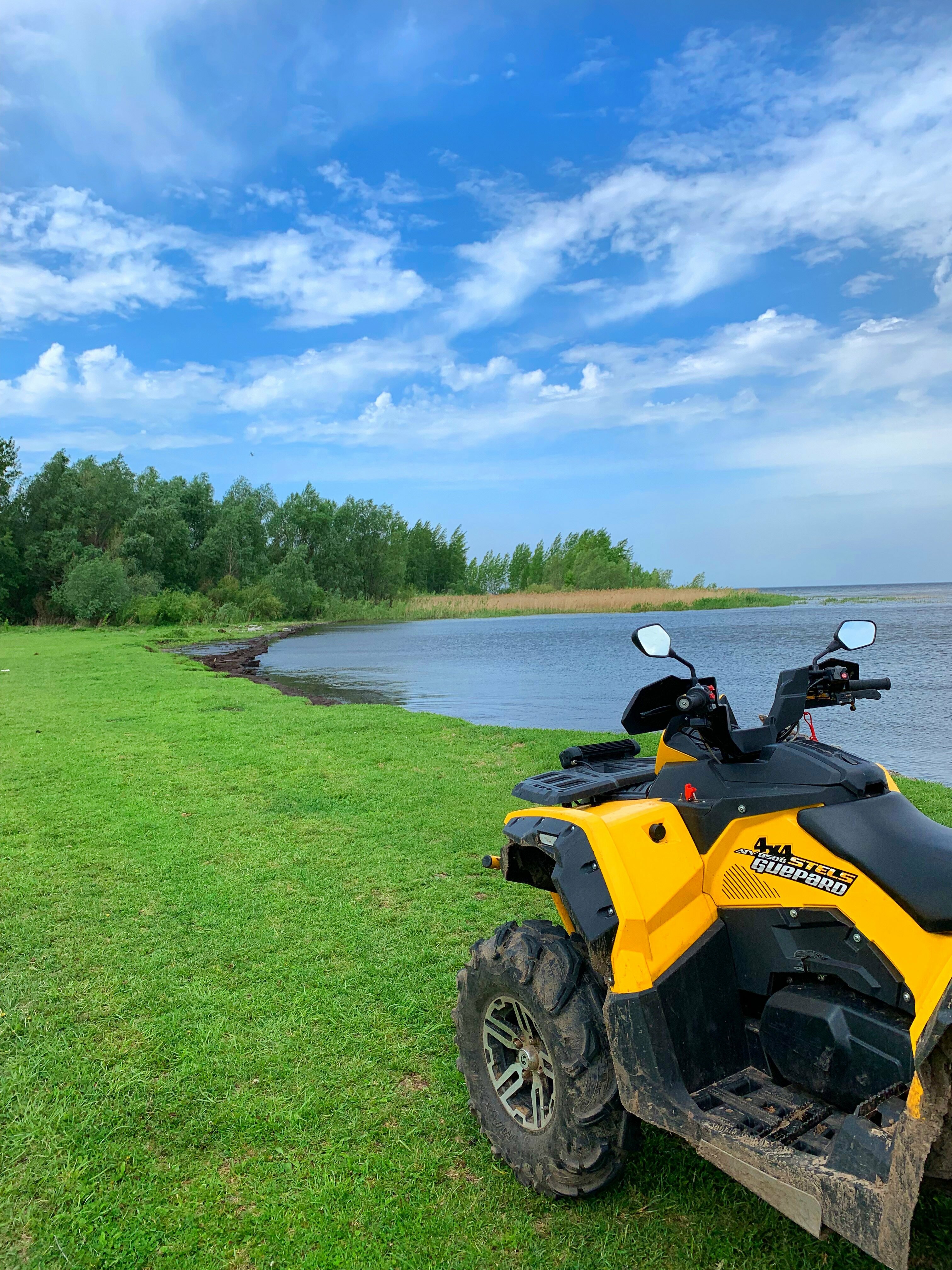 Треугольный дом