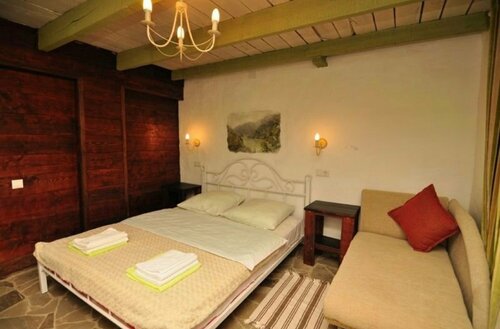 Семейный номер с террасой в Алаку