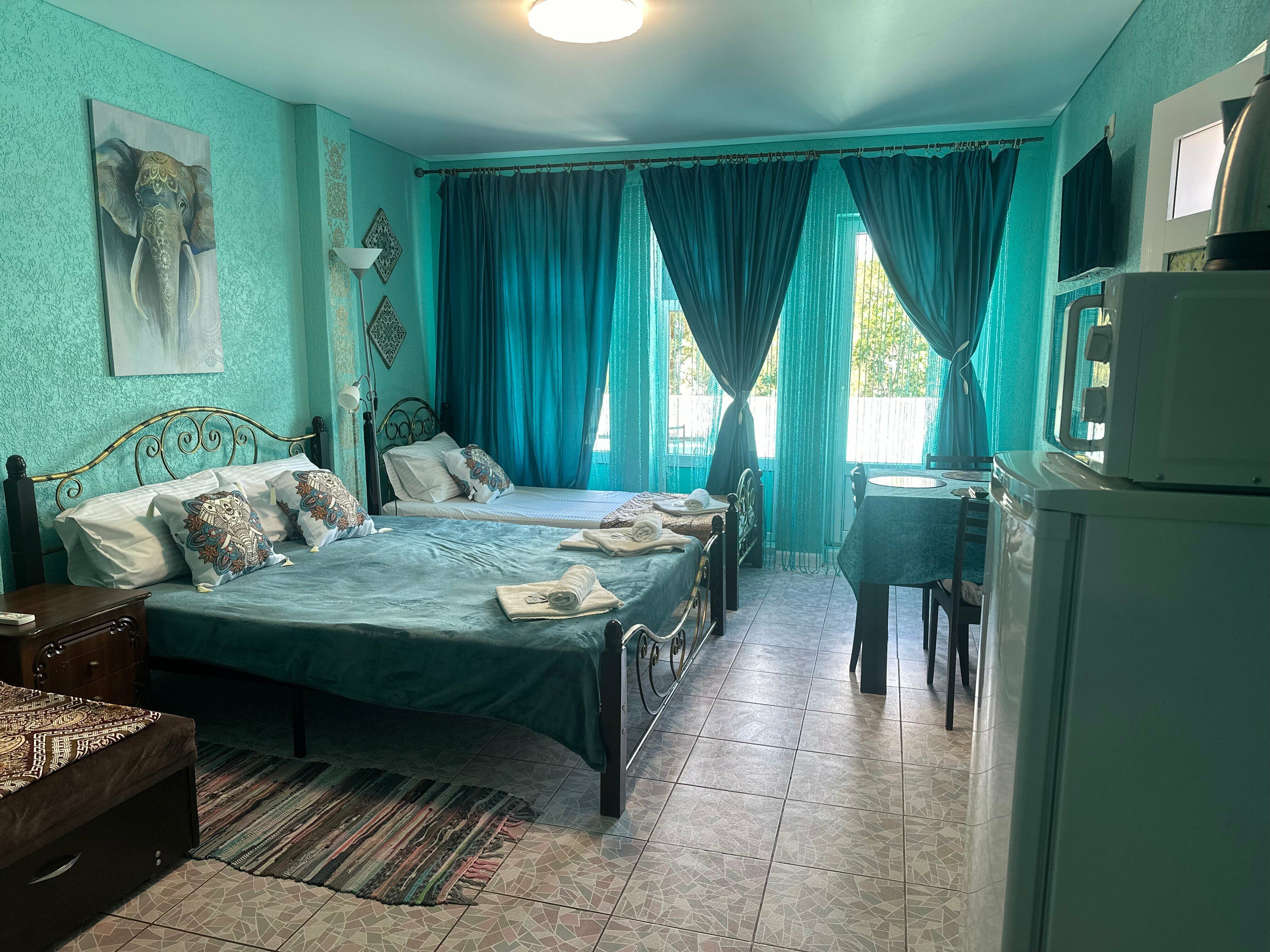 Четырехместный номер с балконом