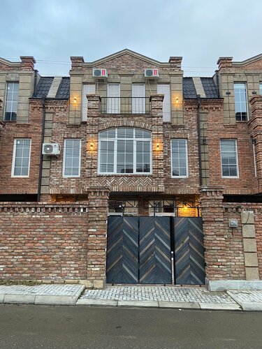 Таунхаус с отдельным входом