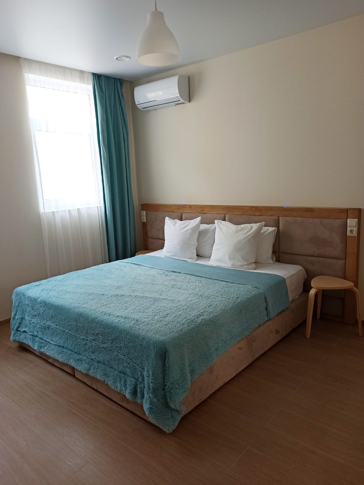 Семейный номер с балконом