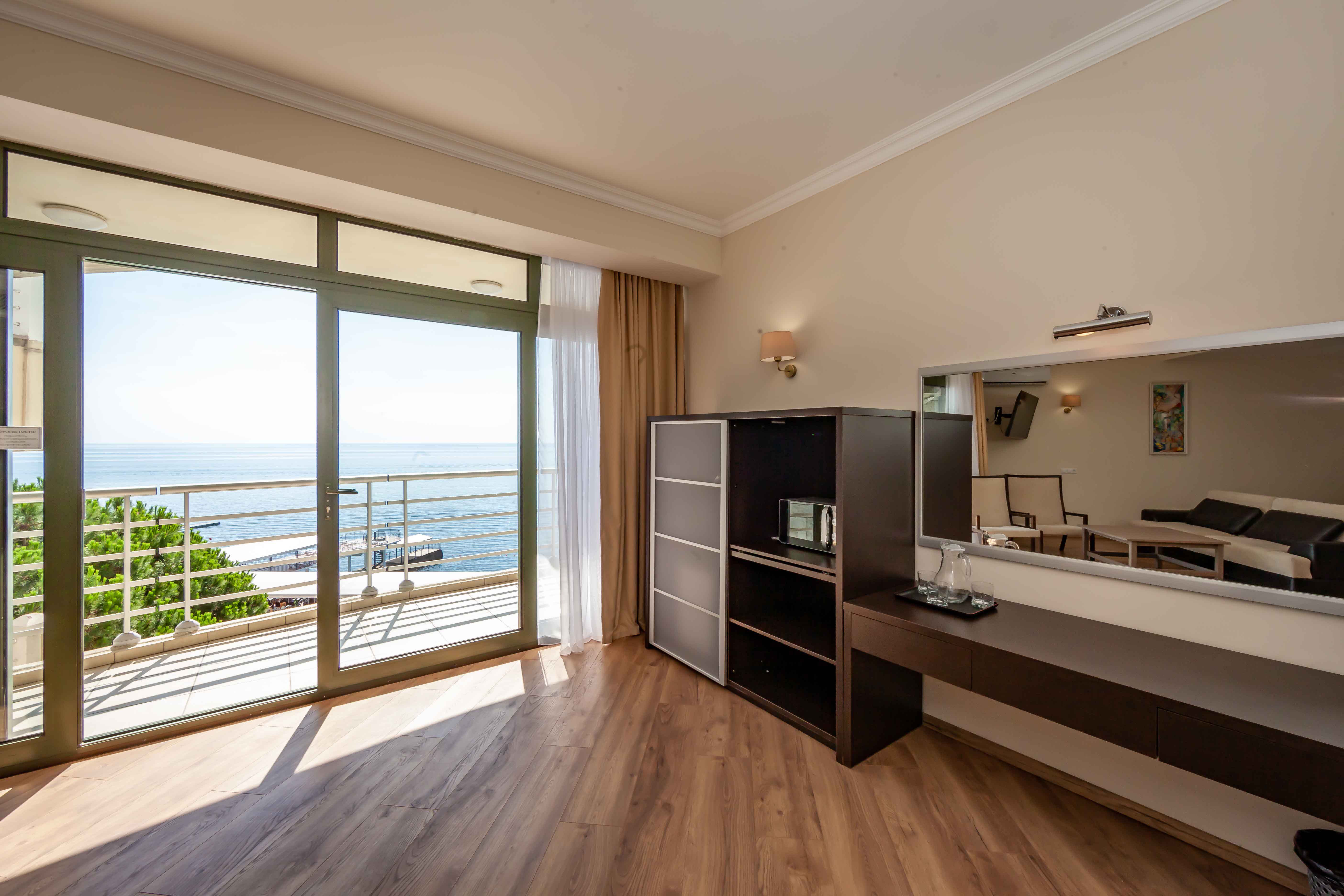 Люкс с видом на море