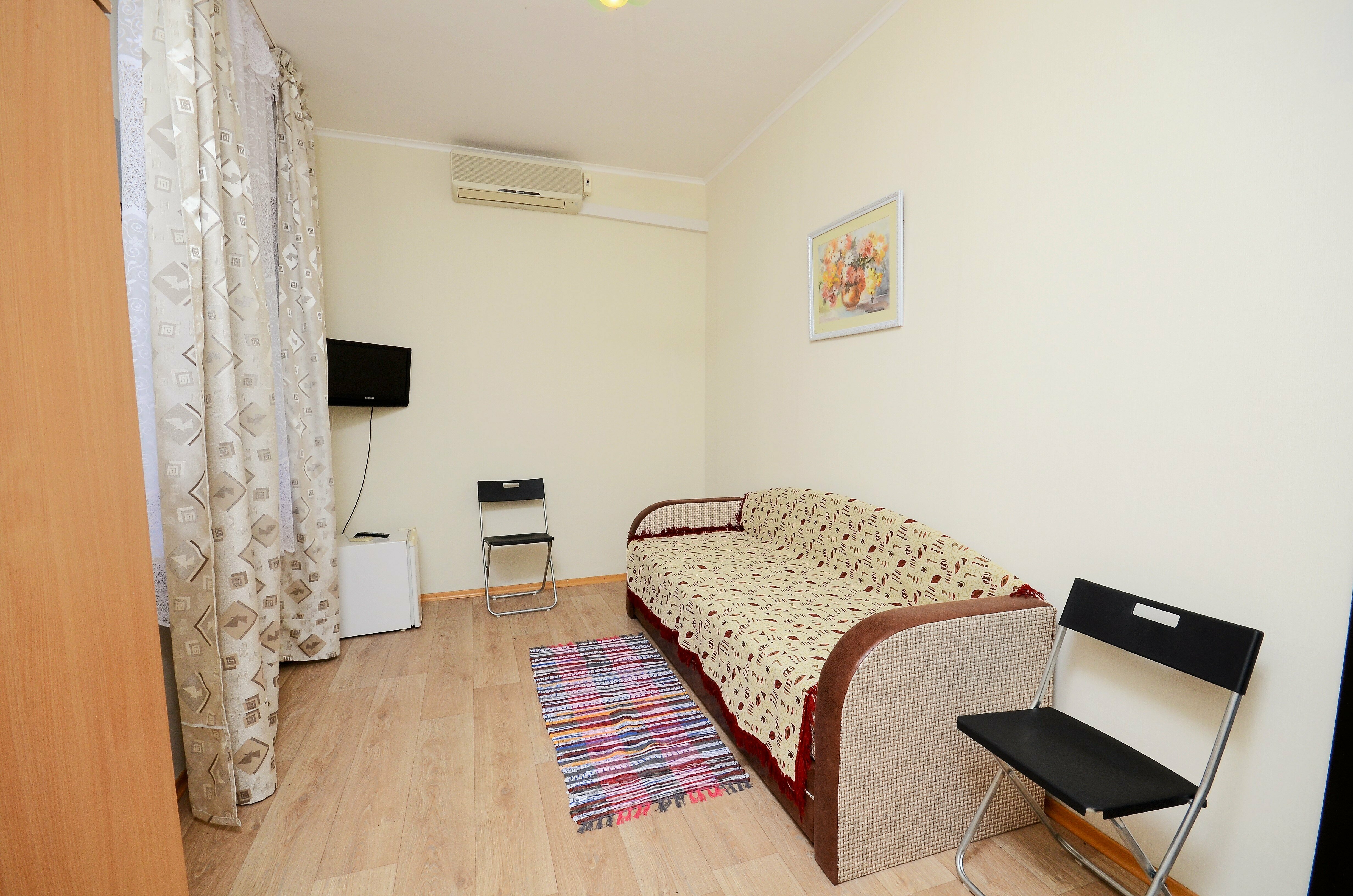 Cемейный номер с собственной ванной комнатой