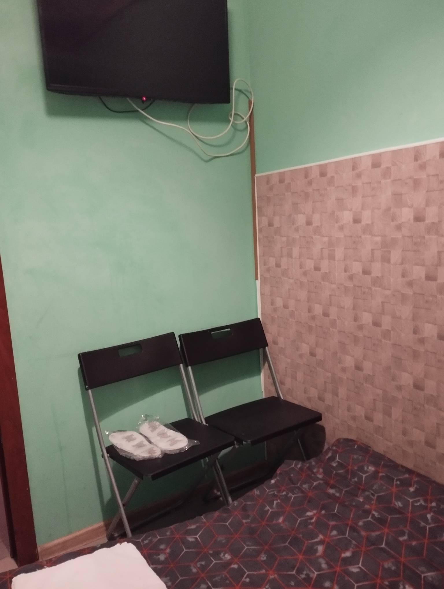 Одноместный номер с общим душем и туалетом