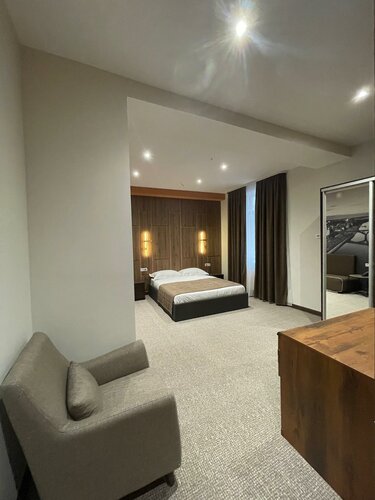 Трехместный номер «Комфорт» с душем