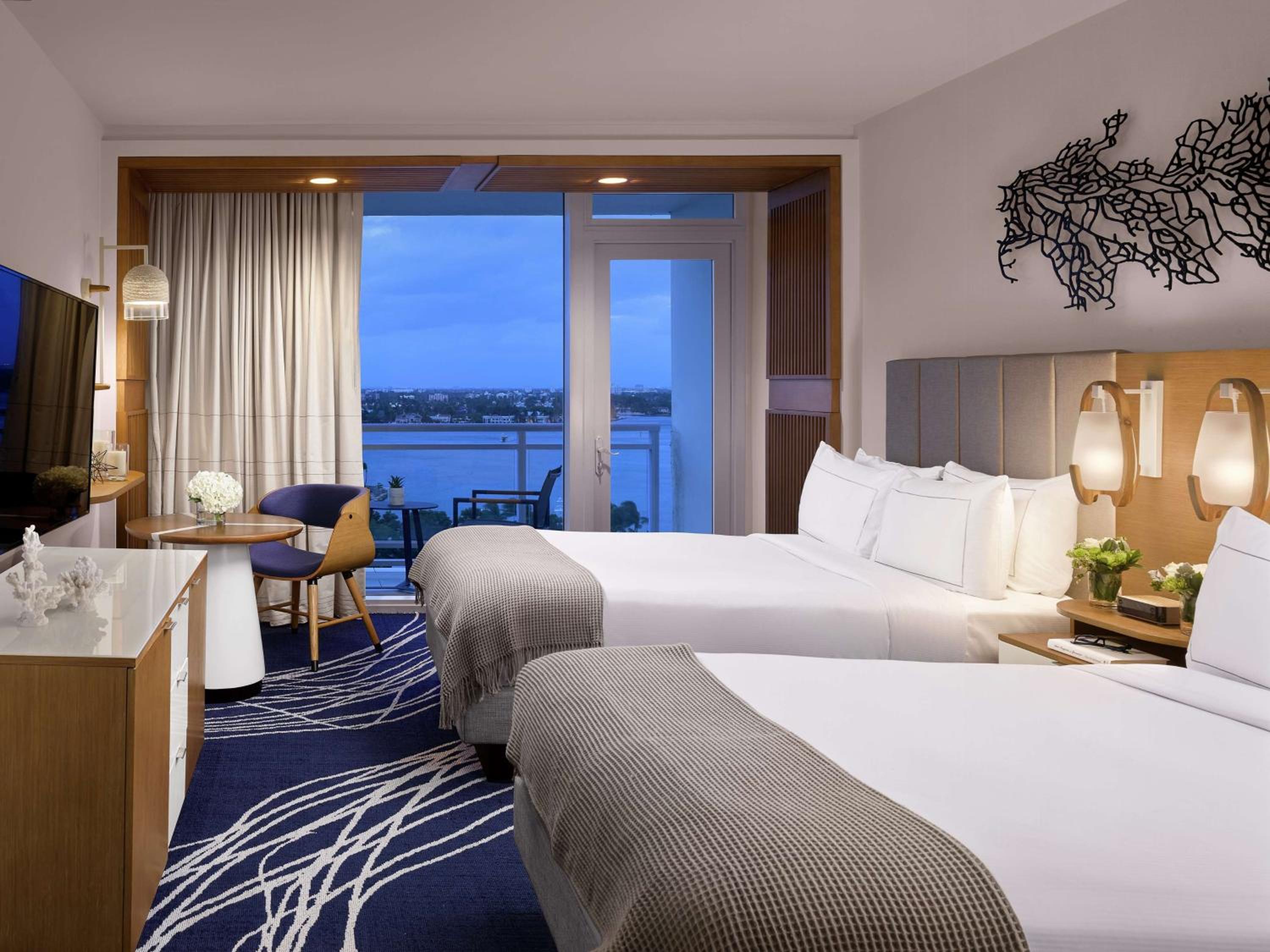 Two Double Rooms with Balcony and Marina View