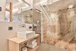 Номер с 2 односпальными кроватями в Belvenu Boutique Hotel