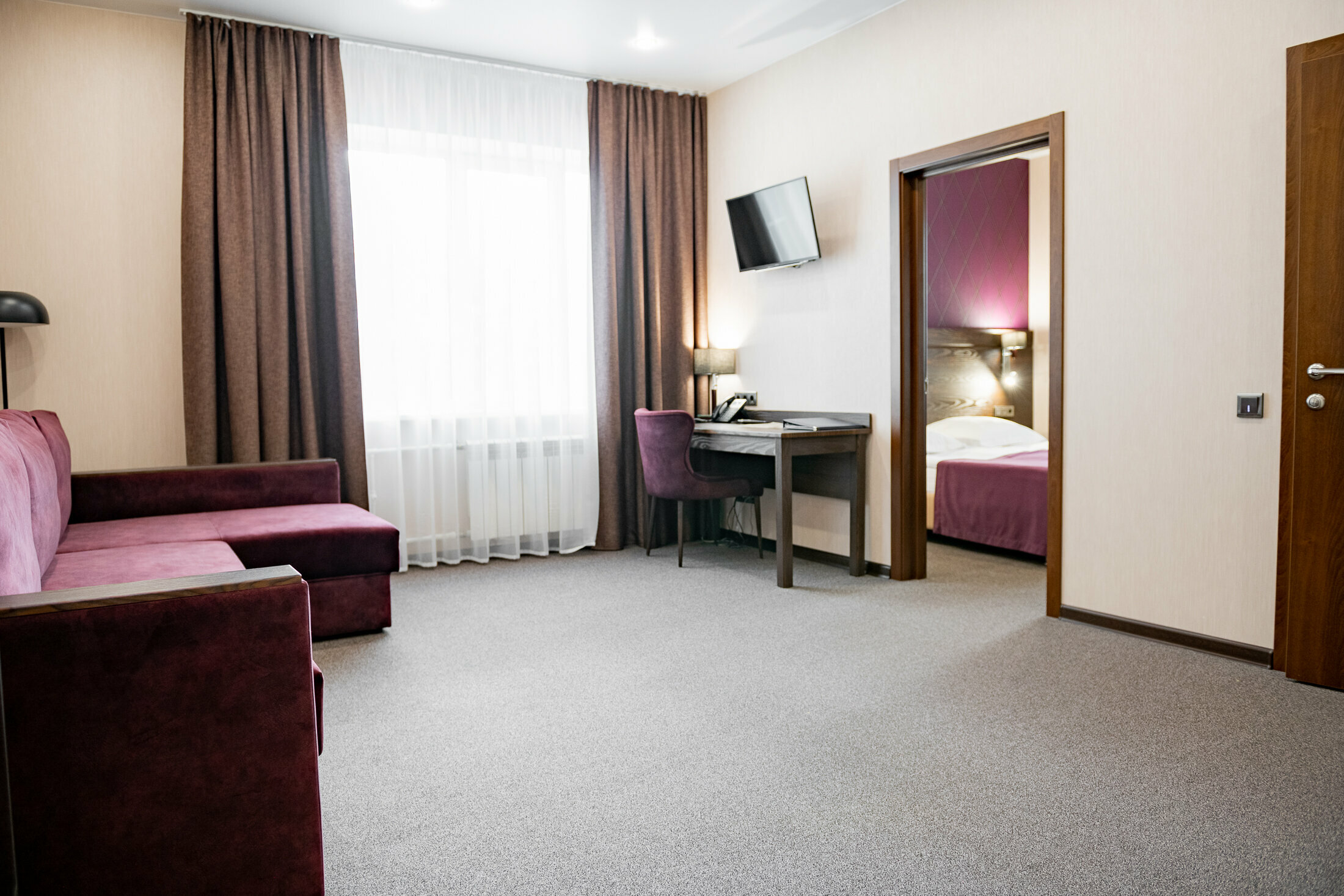 Люкс с кроватью размера «queen-size»