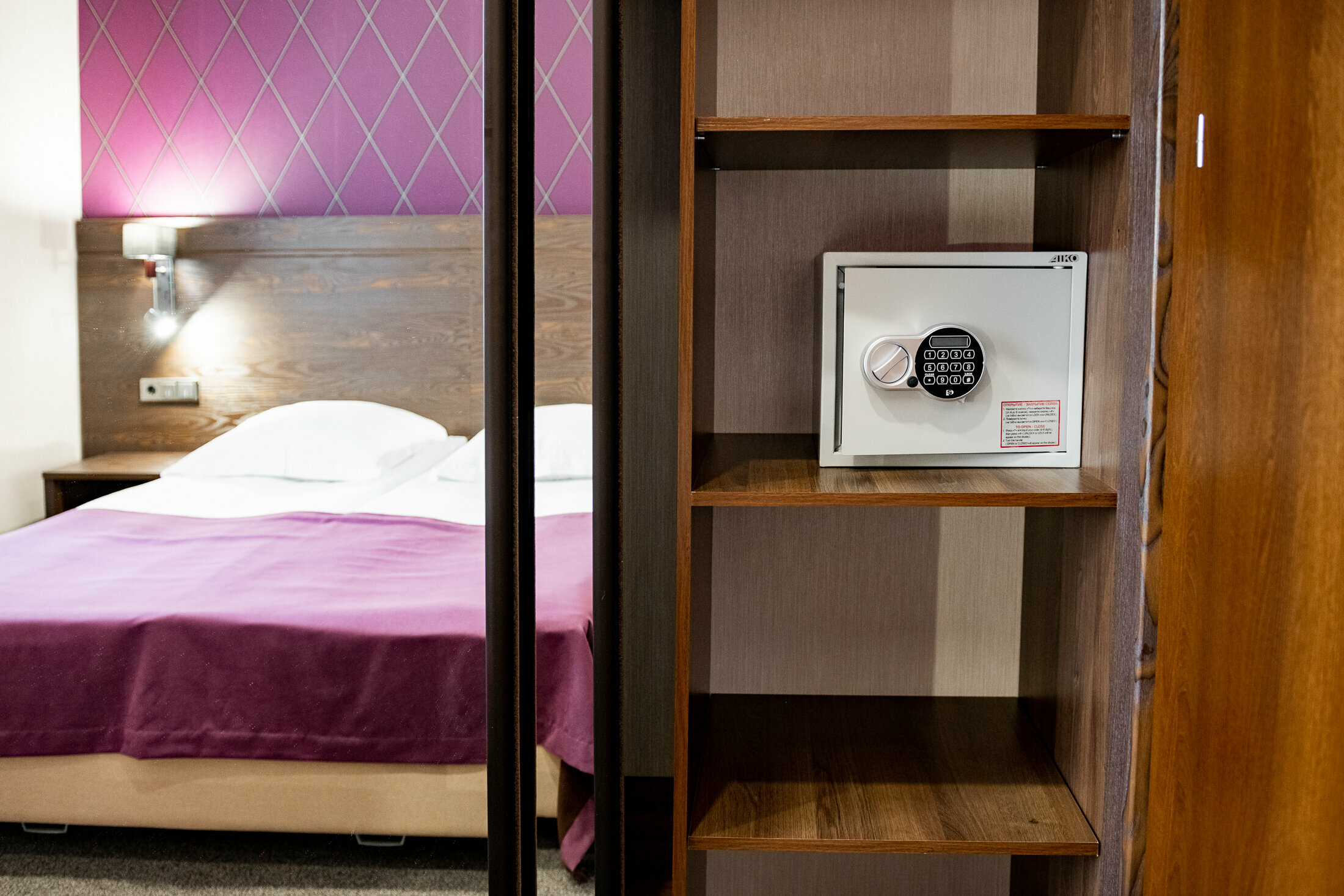 Люкс с кроватью размера «queen-size»