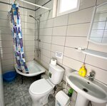 Четырехместный номер с душем в Юлия