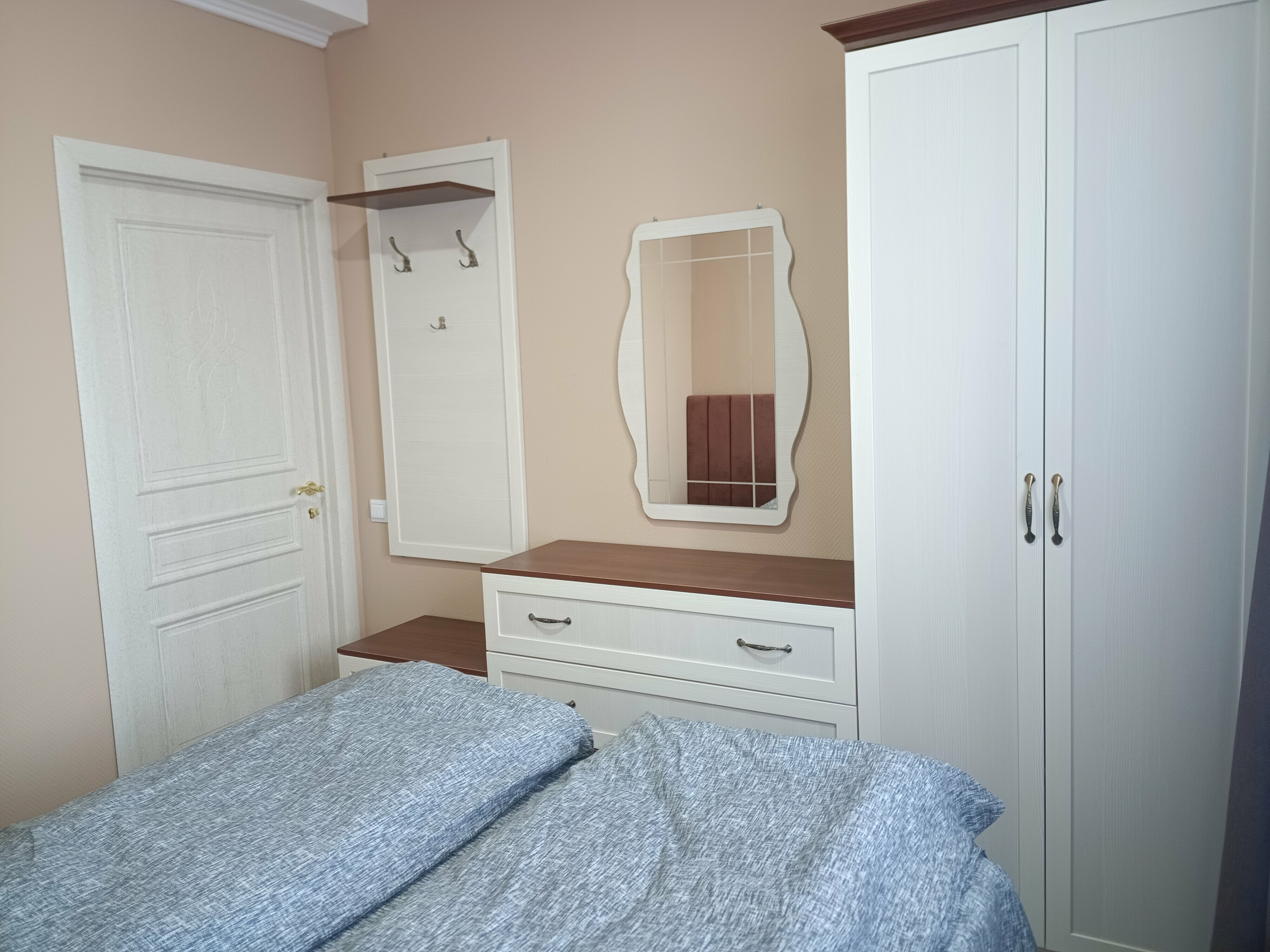 Двухместный номер с 1 кроватью и общей ванной комнатой