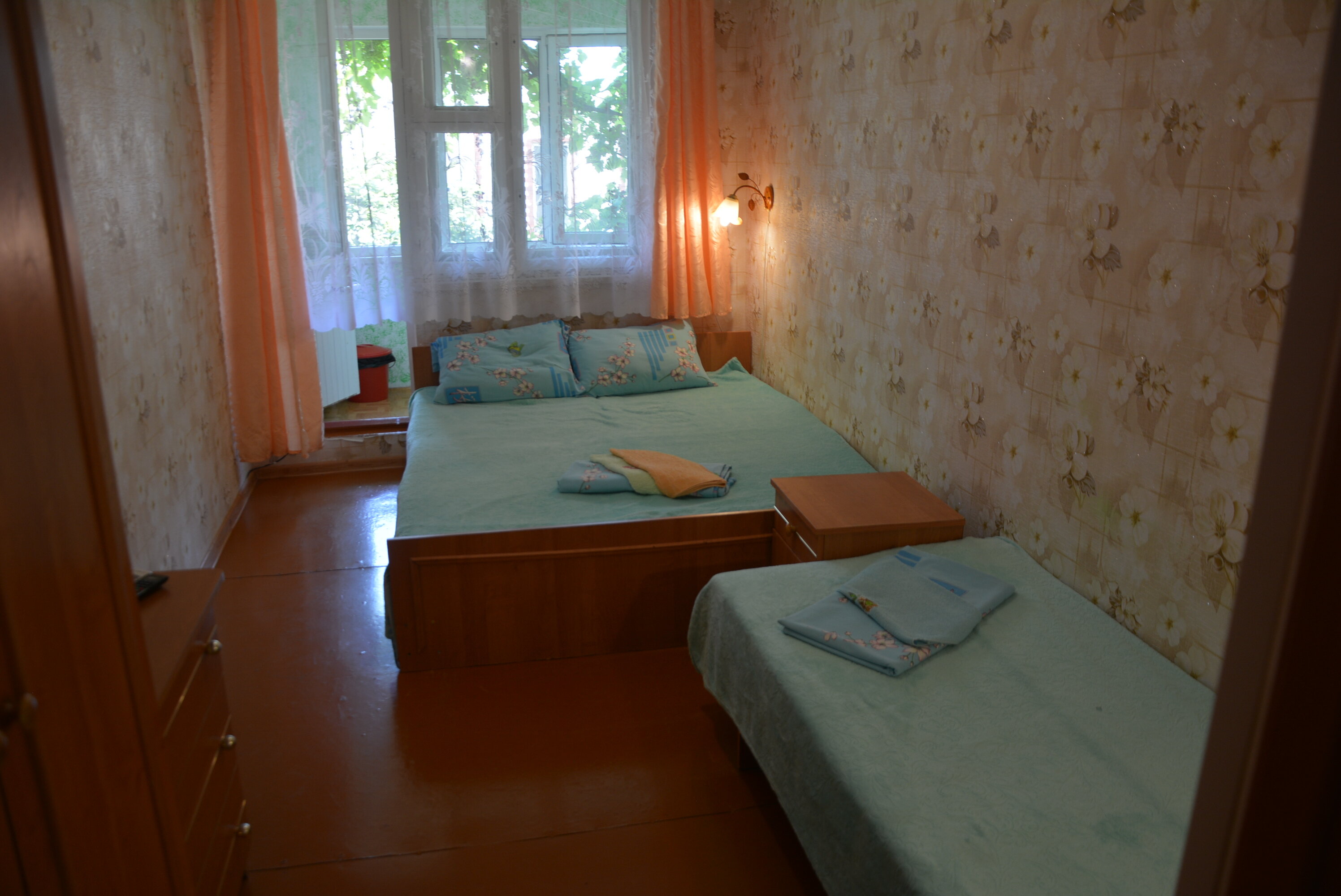 Трехместный номер с балконом