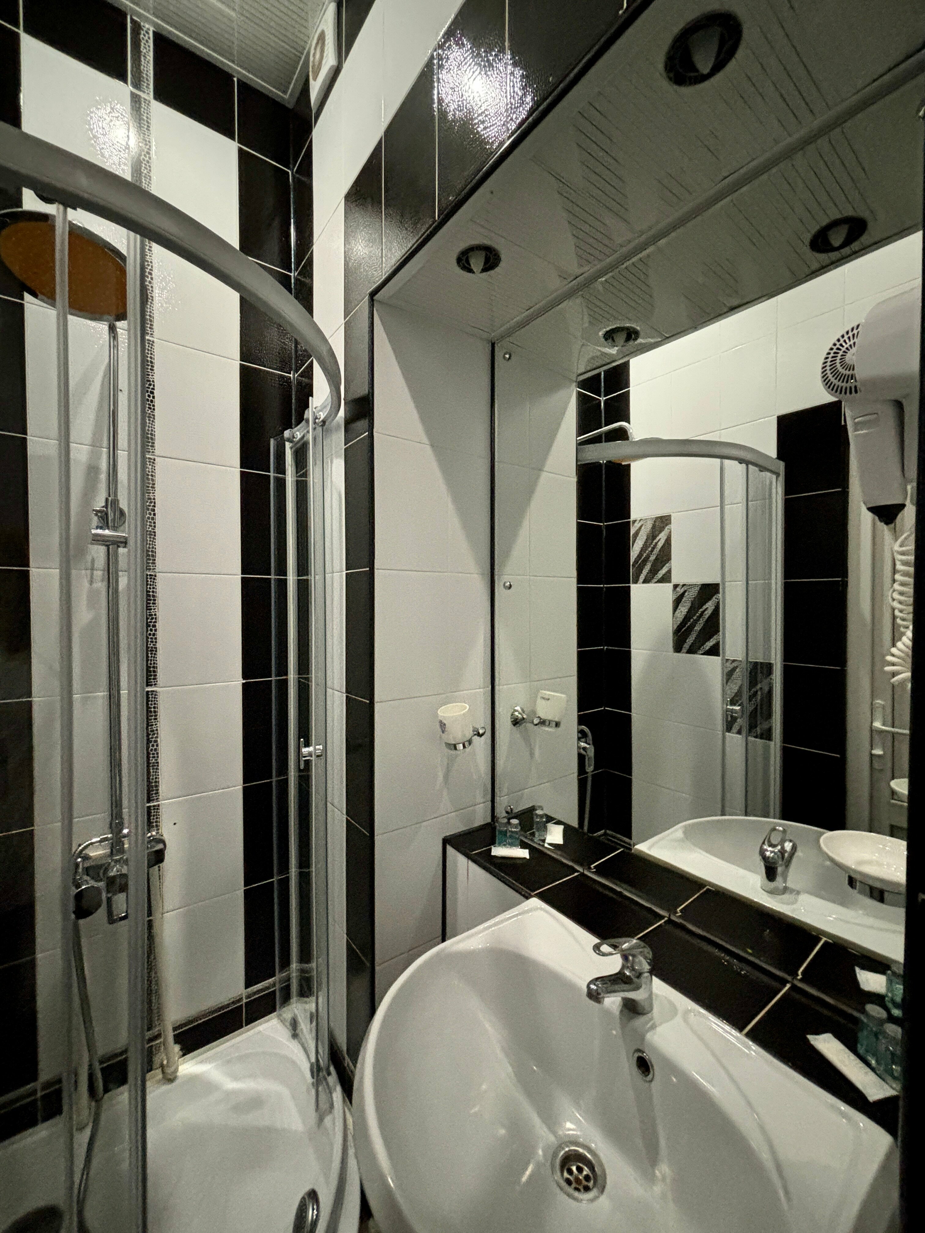 Улучшенный номер с кроватью размера «king-size»