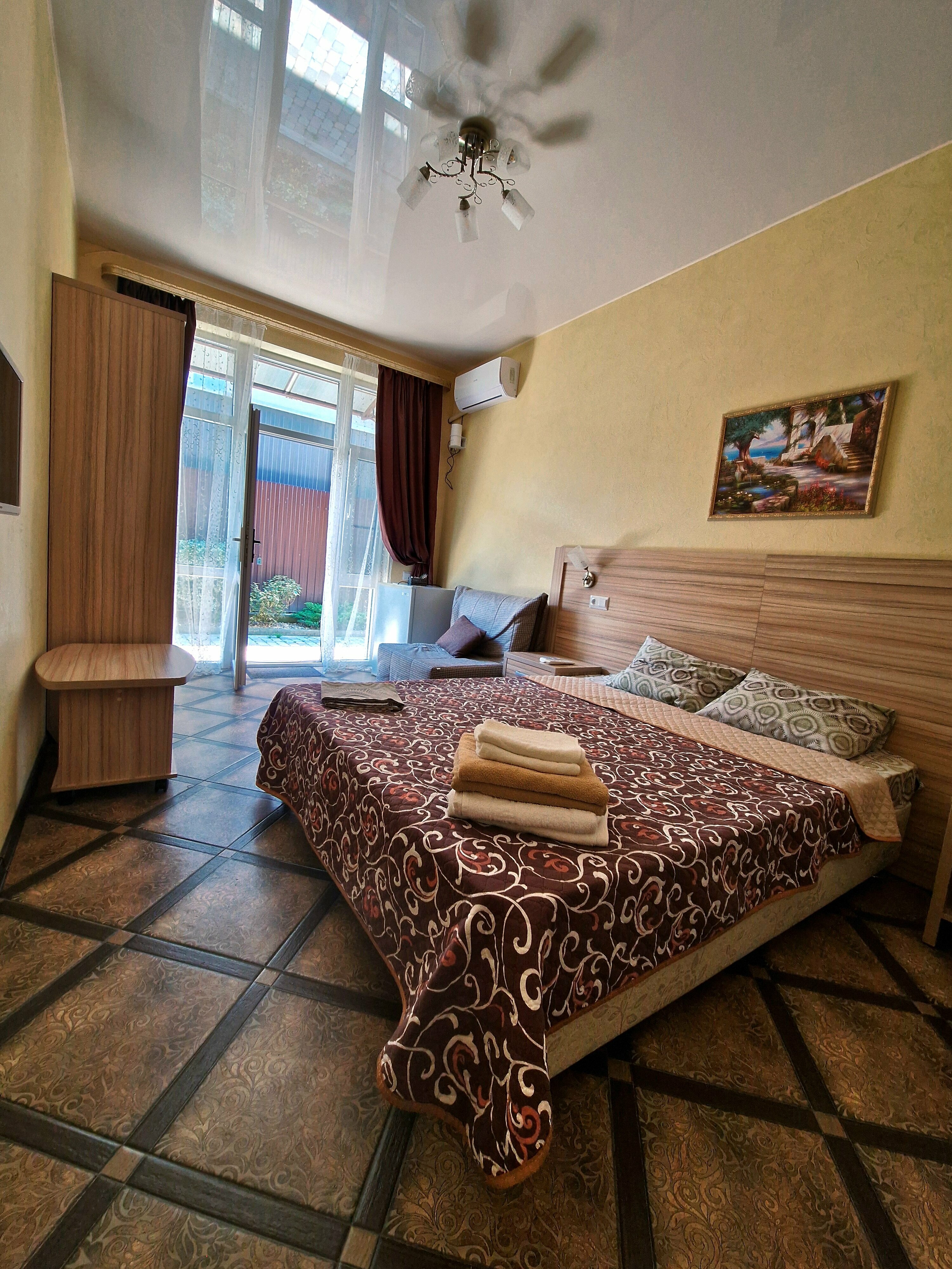 Классический трехместный номер