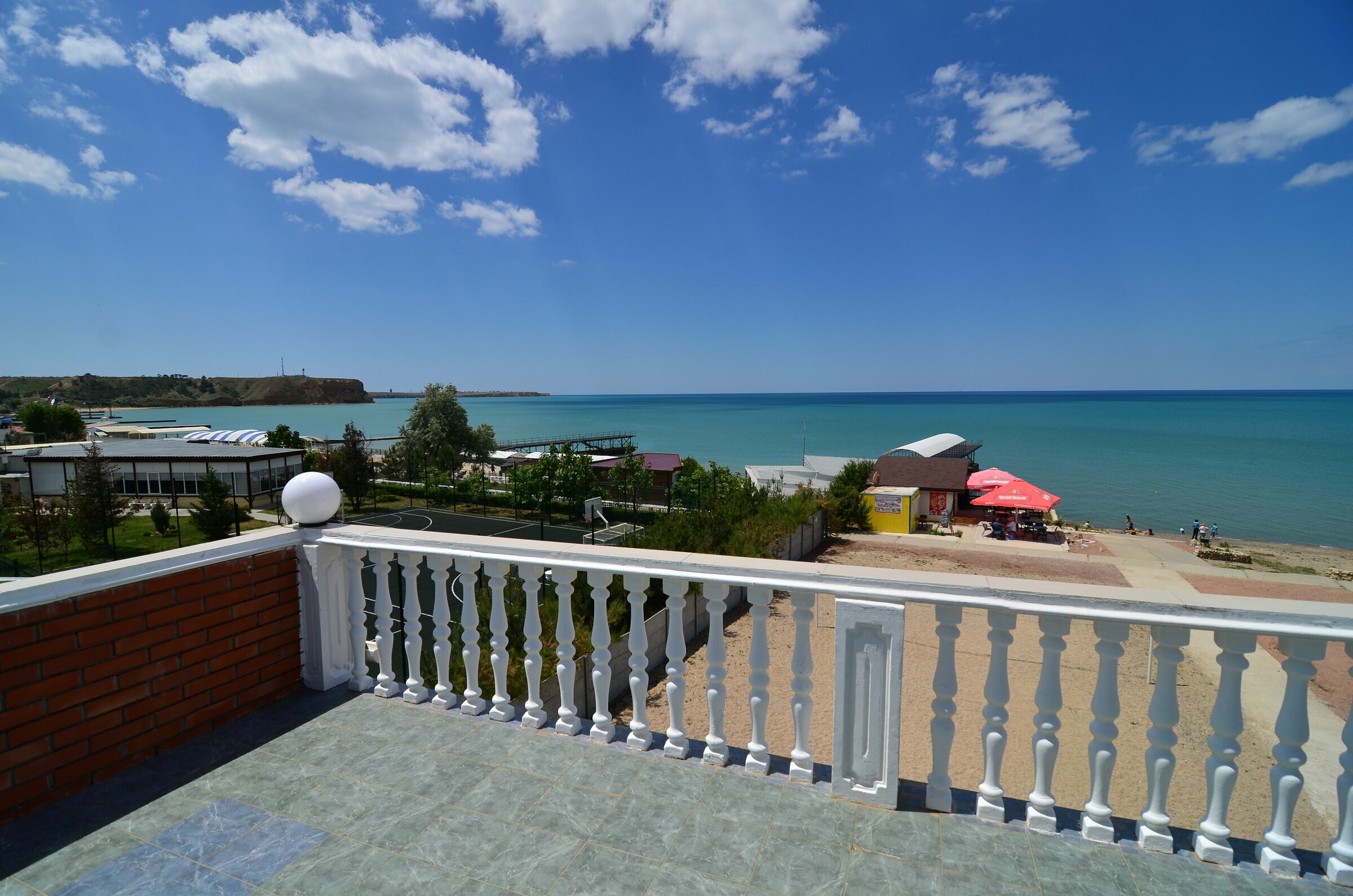 Апартаменты-студия с видом на море