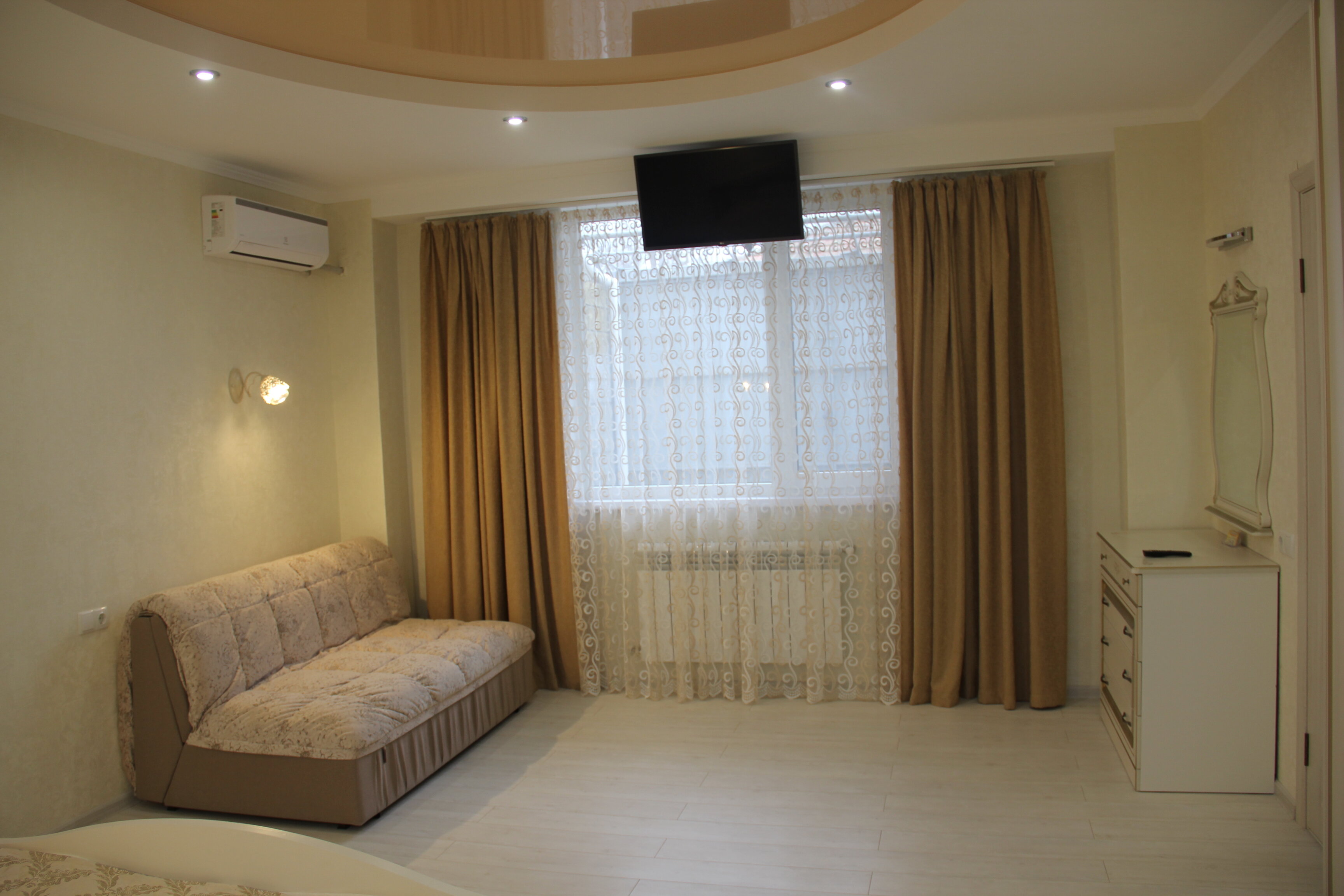 Cемейный номер с собственной ванной комнатой