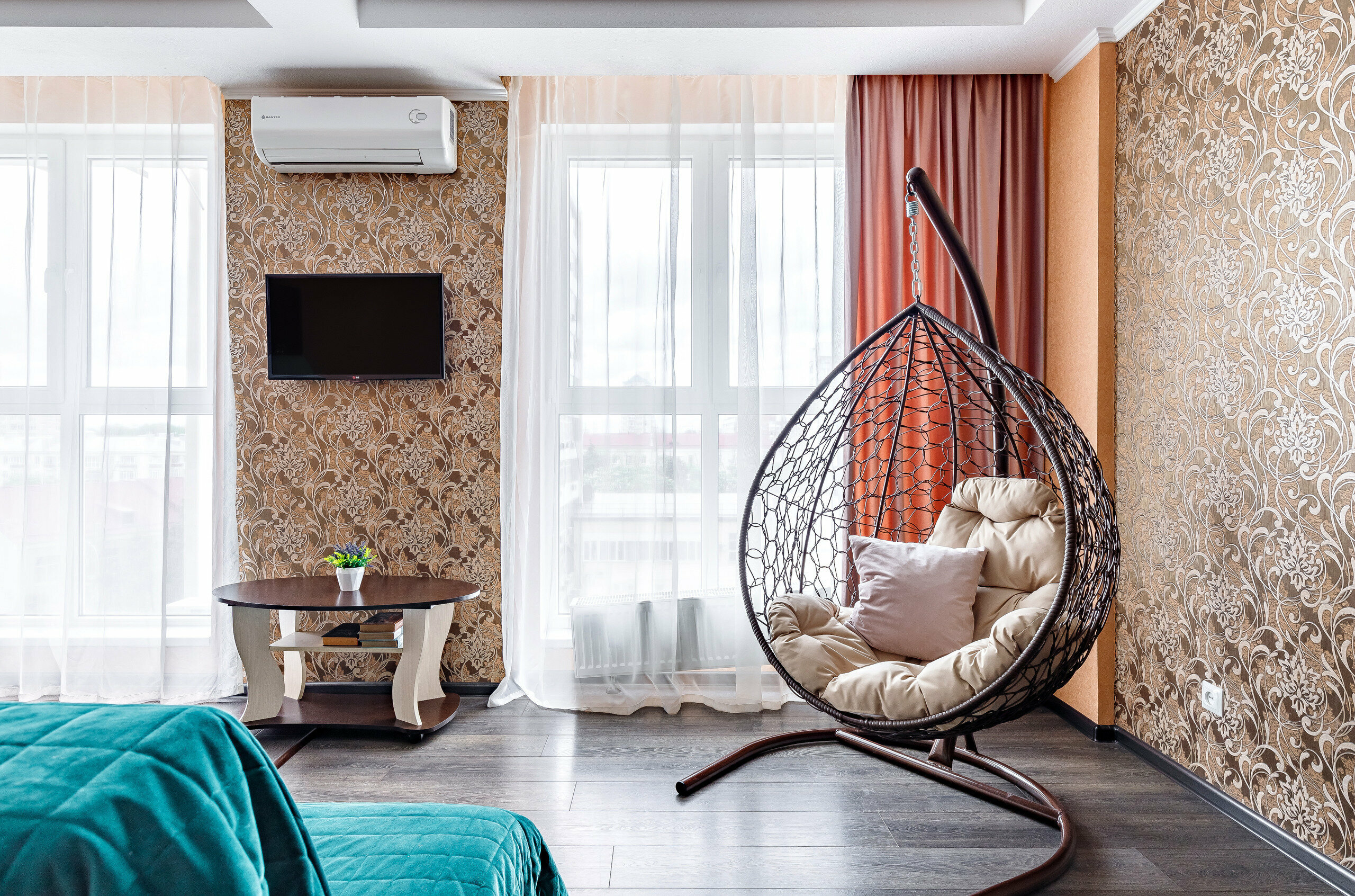 Номер-студия с кроватью размера «queen-size»