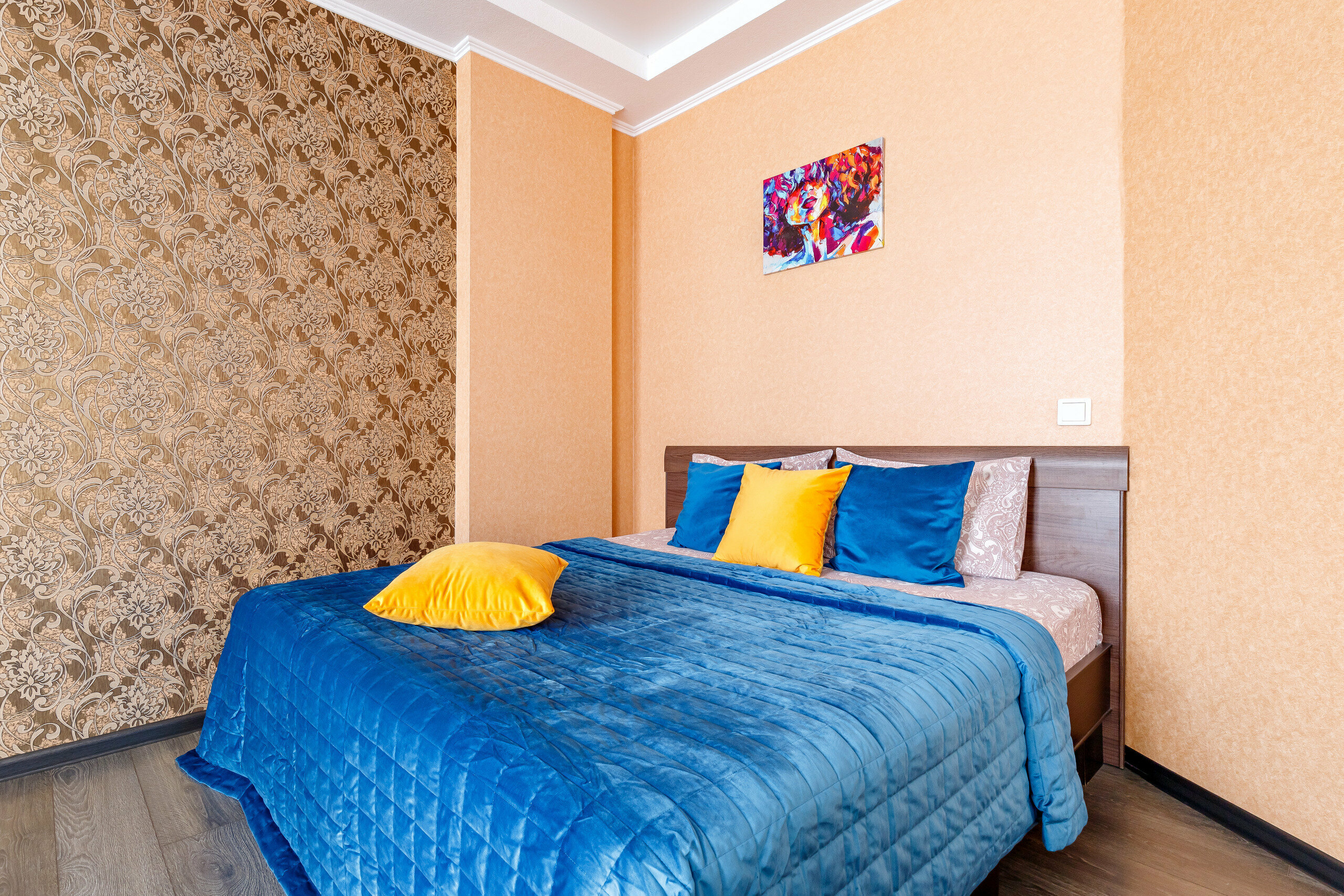 Номер-студия с кроватью размера «queen-size»