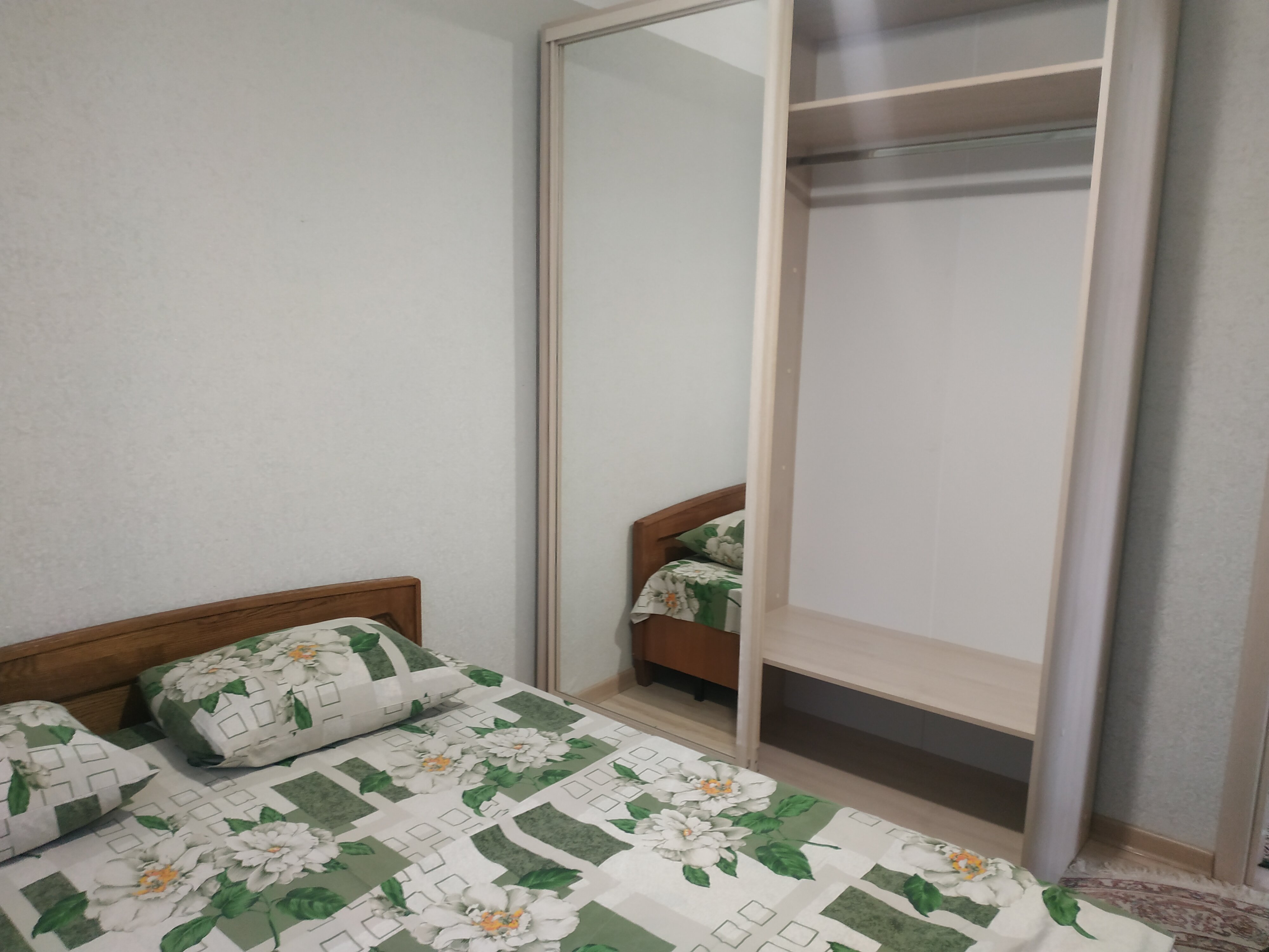 Четырехместный номер с ванной комнатой