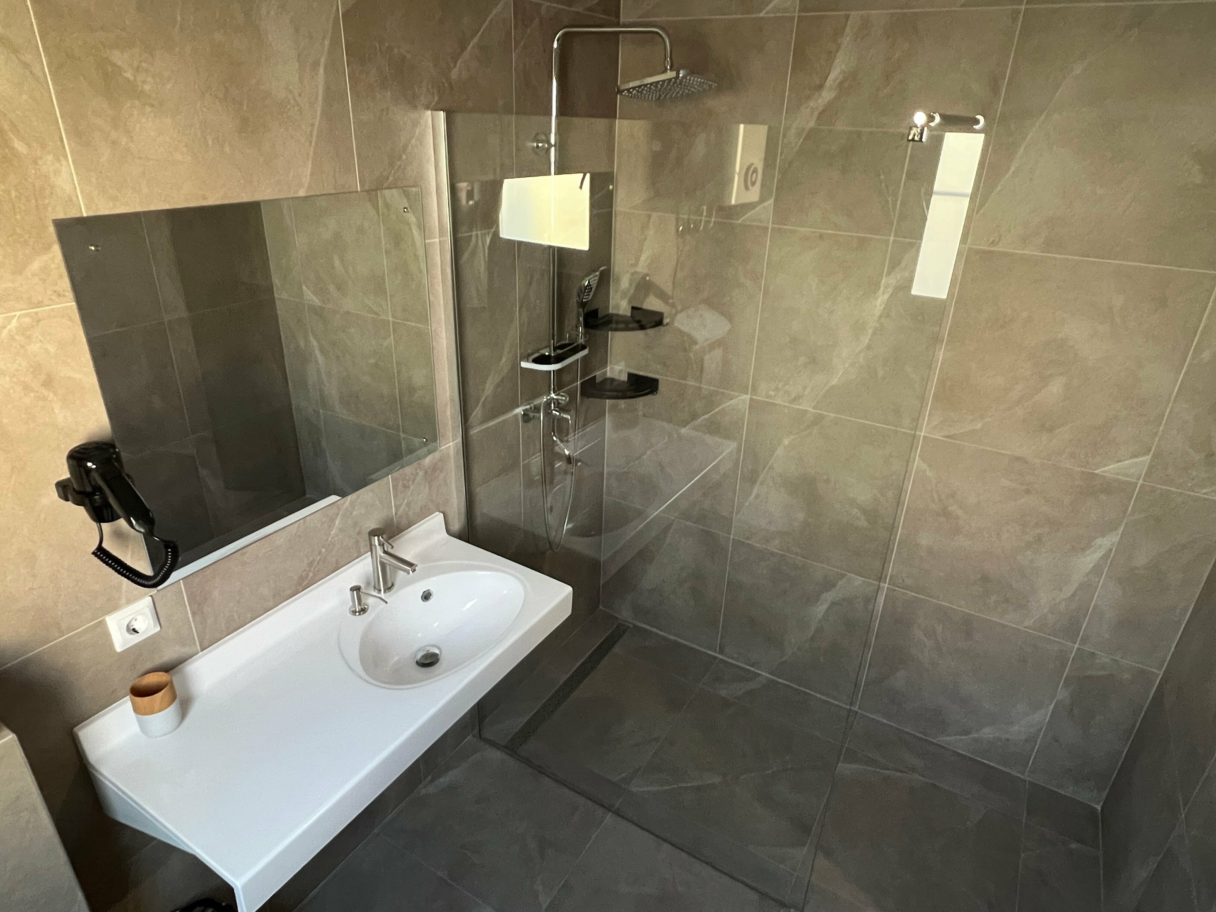 Четырехместный номер с балконом