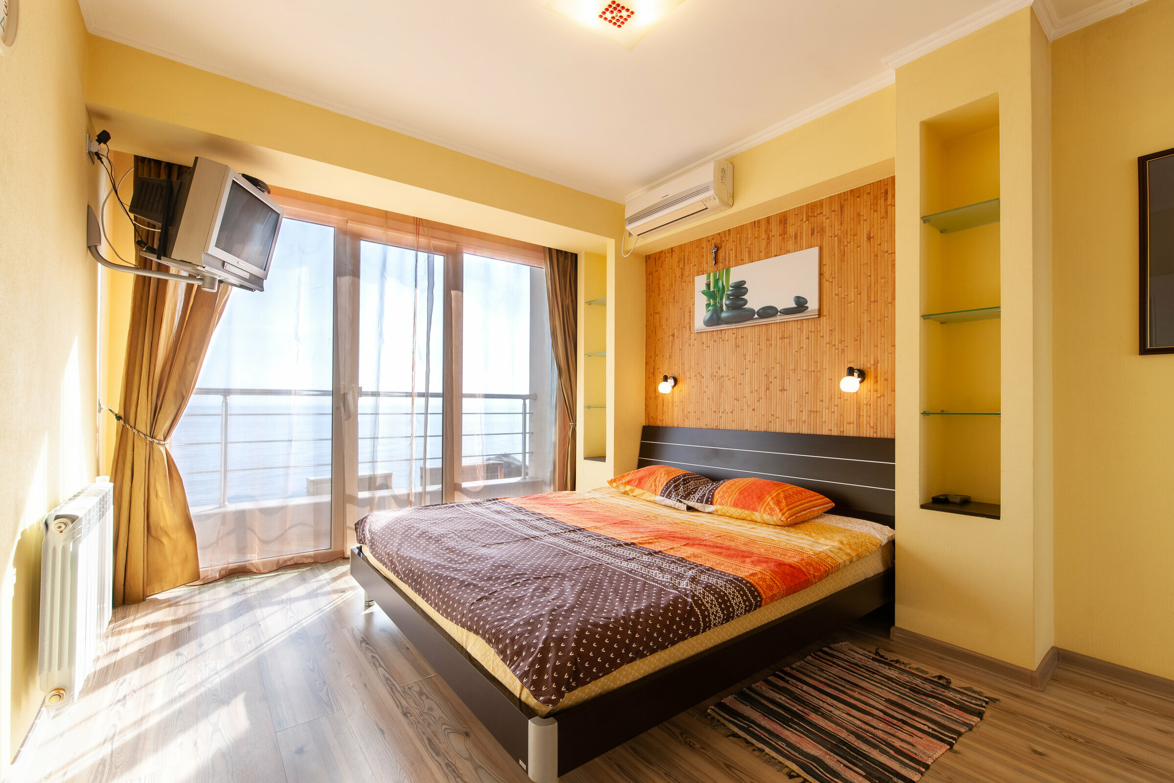 Апартаменты-студия с видом на море