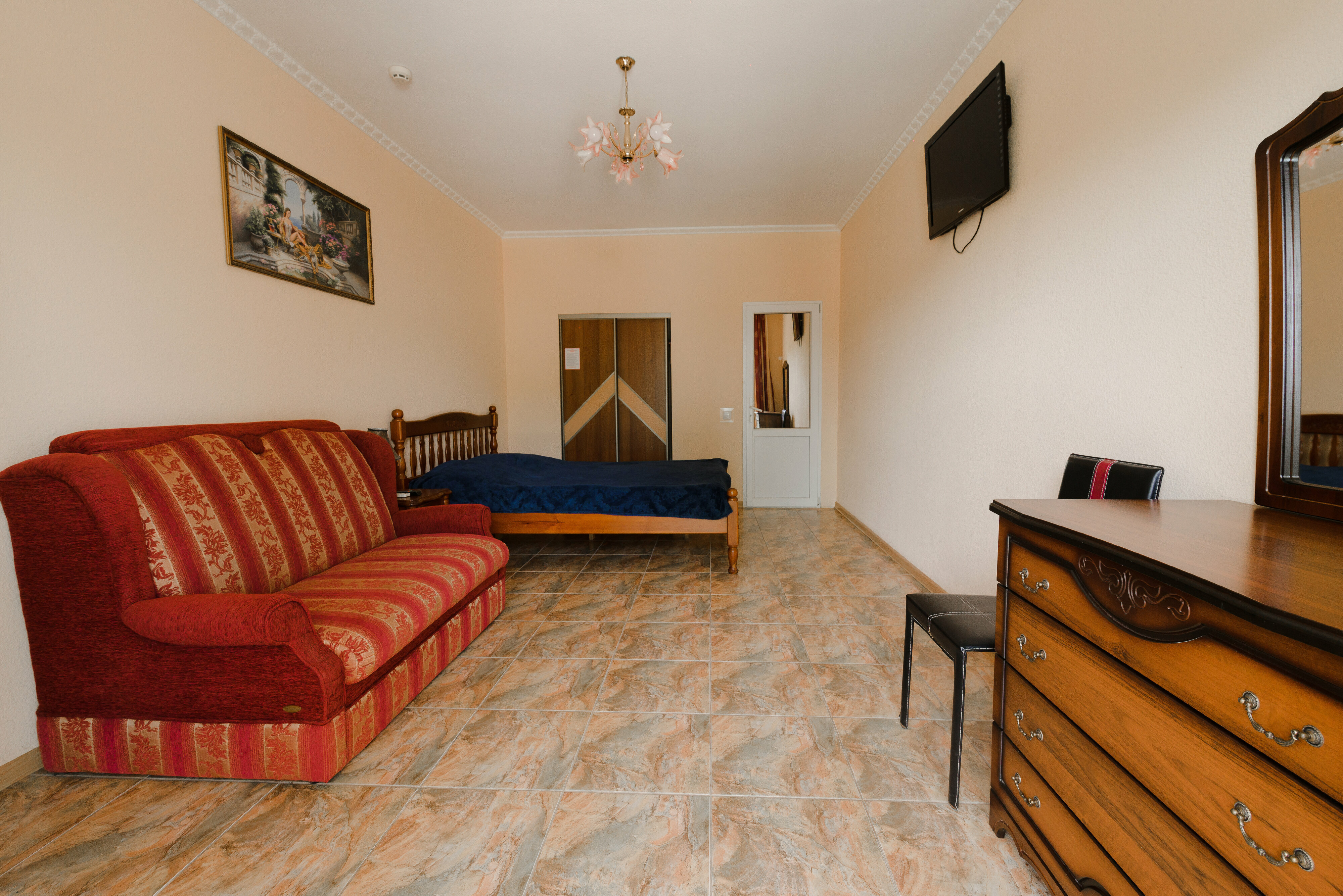 Семейный номер с террасой