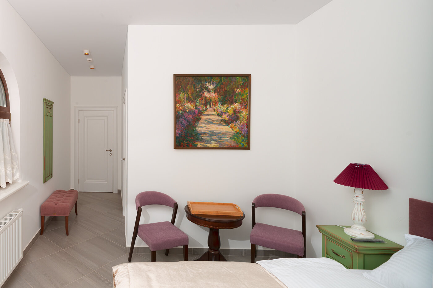 Улучшенный номер с кроватью размера «queen-size»