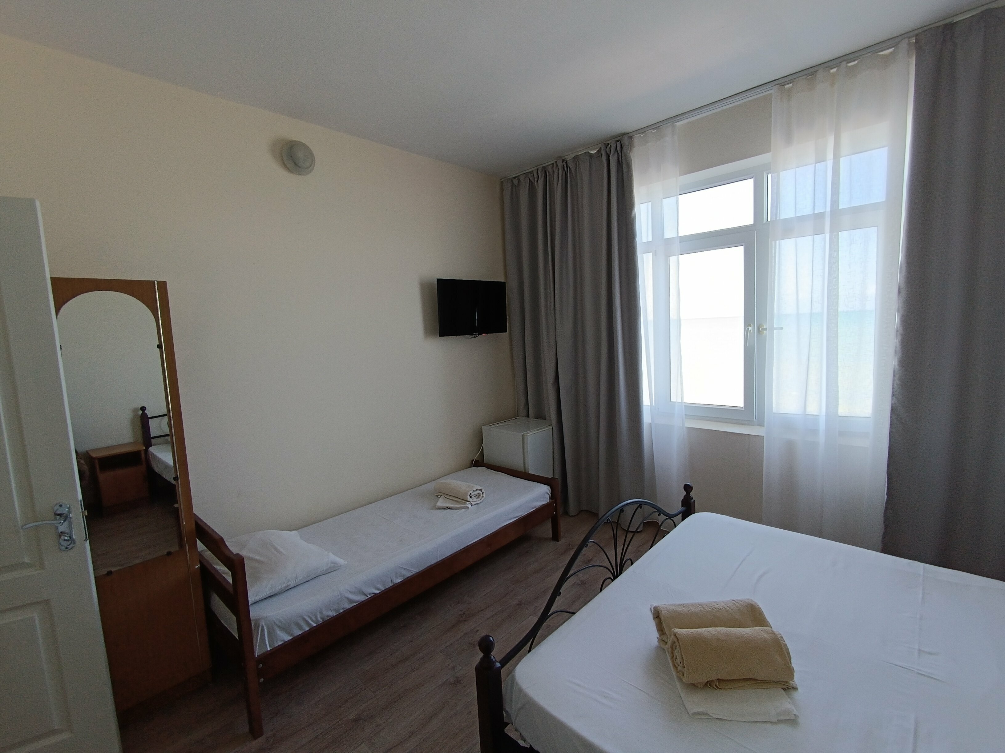 Семейный номер с видом на море