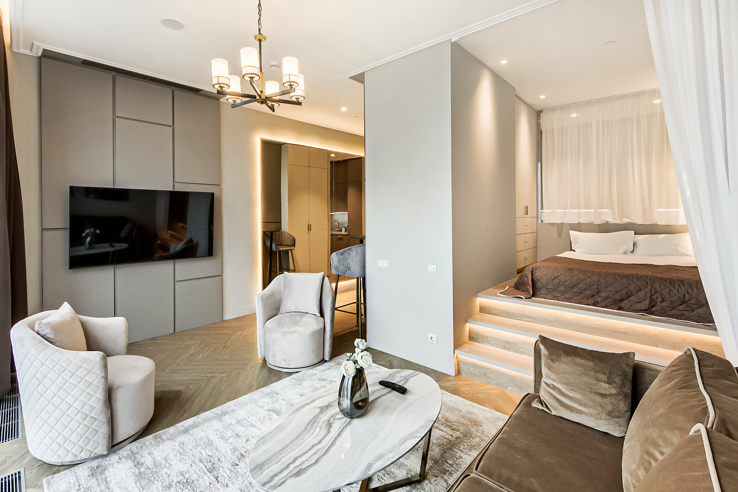 "Sky Federation Studio" — уютная и красивая студия на 75-м этаже  башни Федерация "Восток" с уникальным видом на город и башни "Сити".