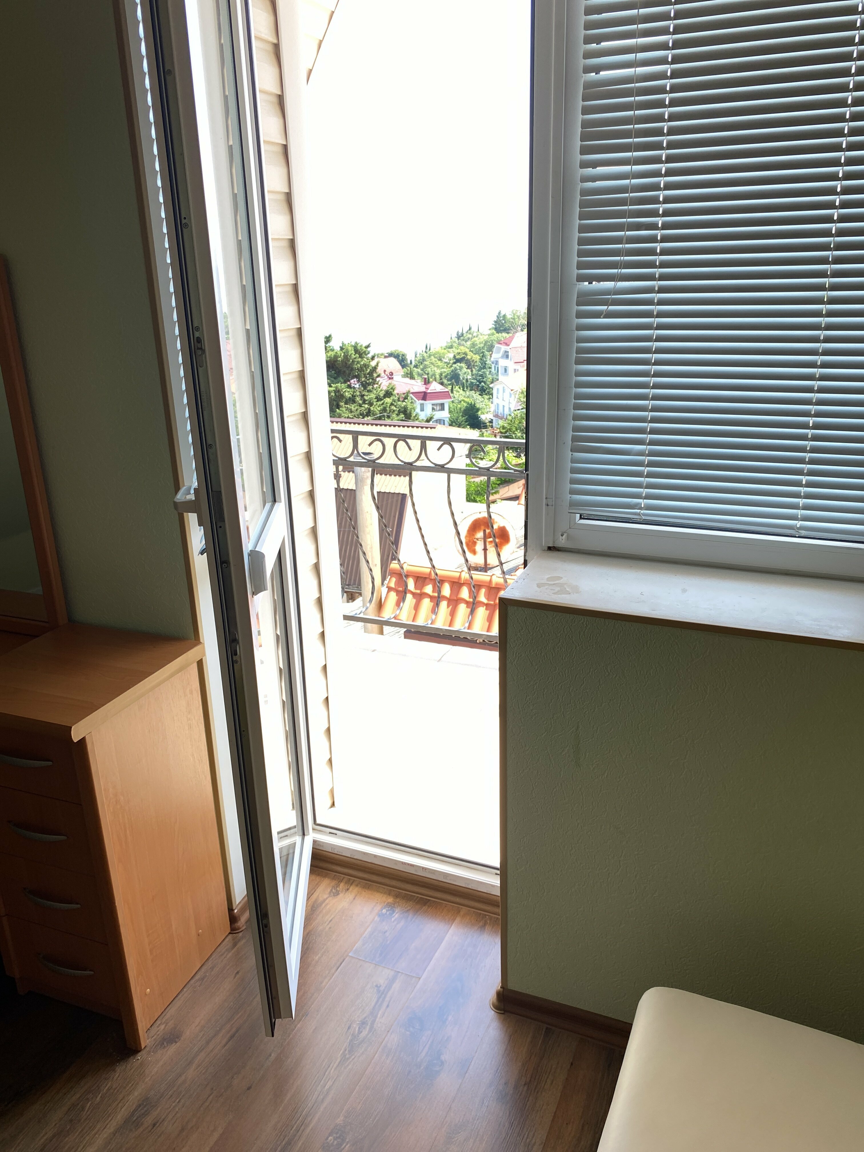 Семейный номер с видом на море