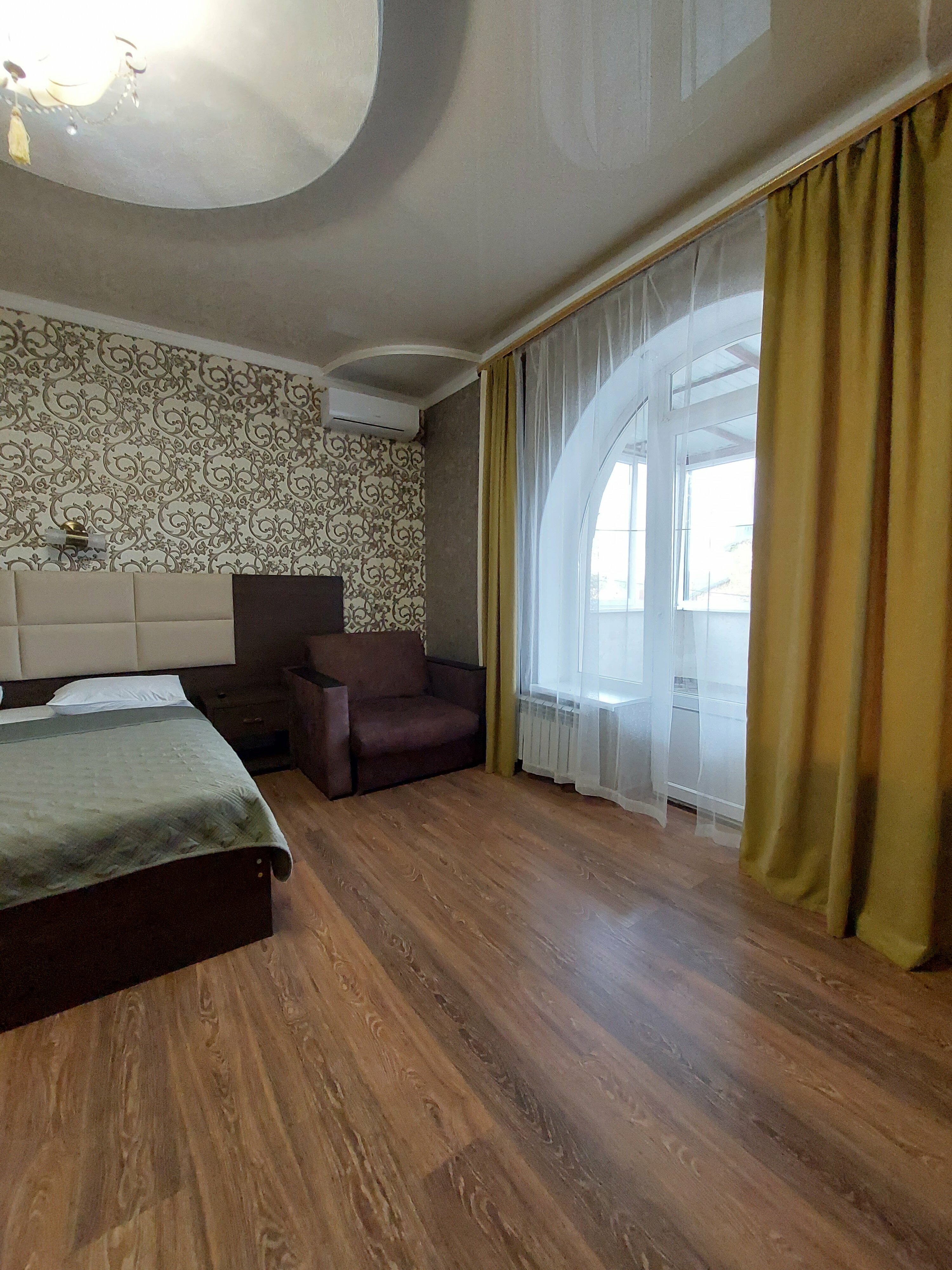 Семейный номер с балконом