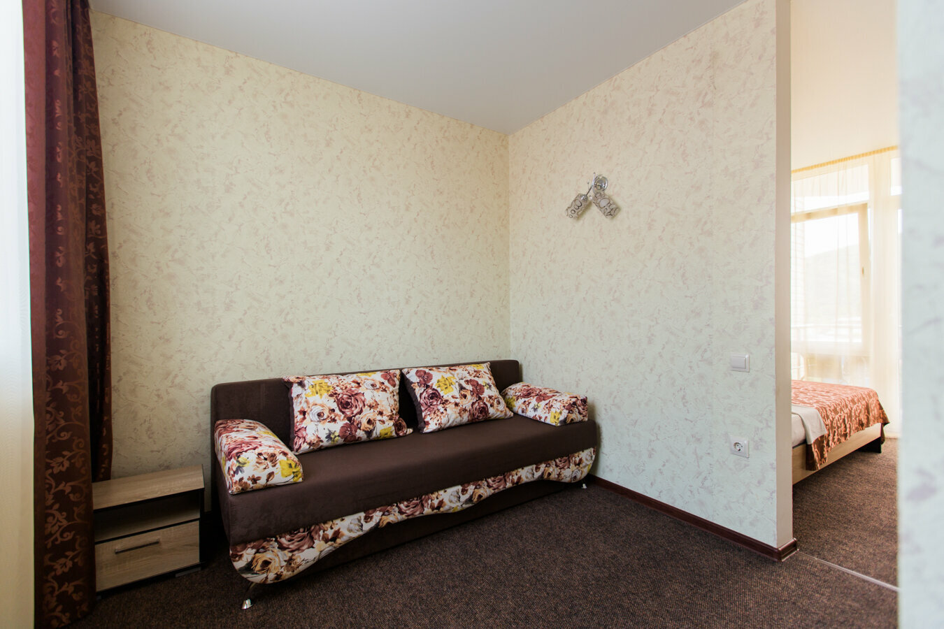 Четырехместный номер с балконом