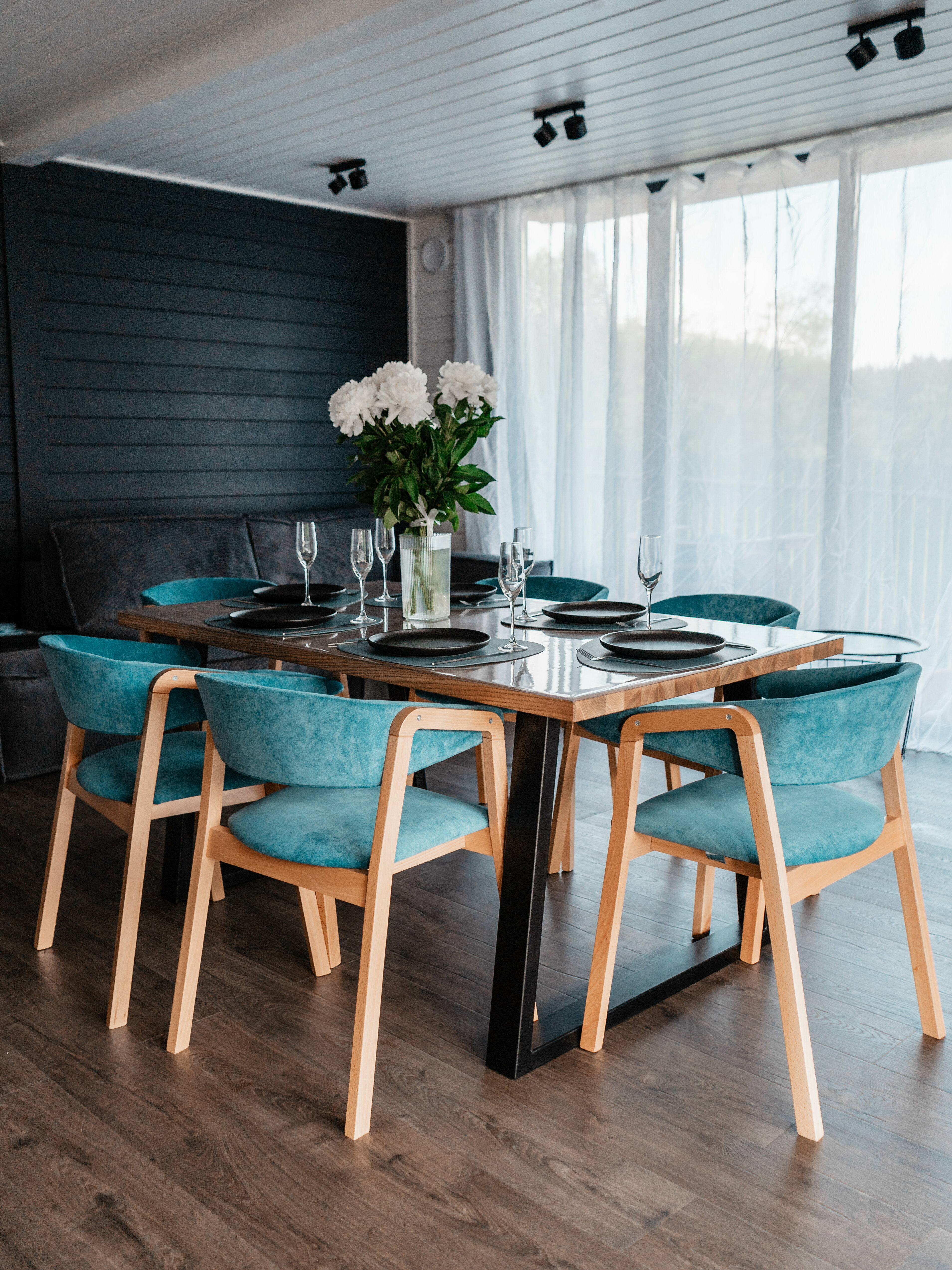 Дом с видом на озеро