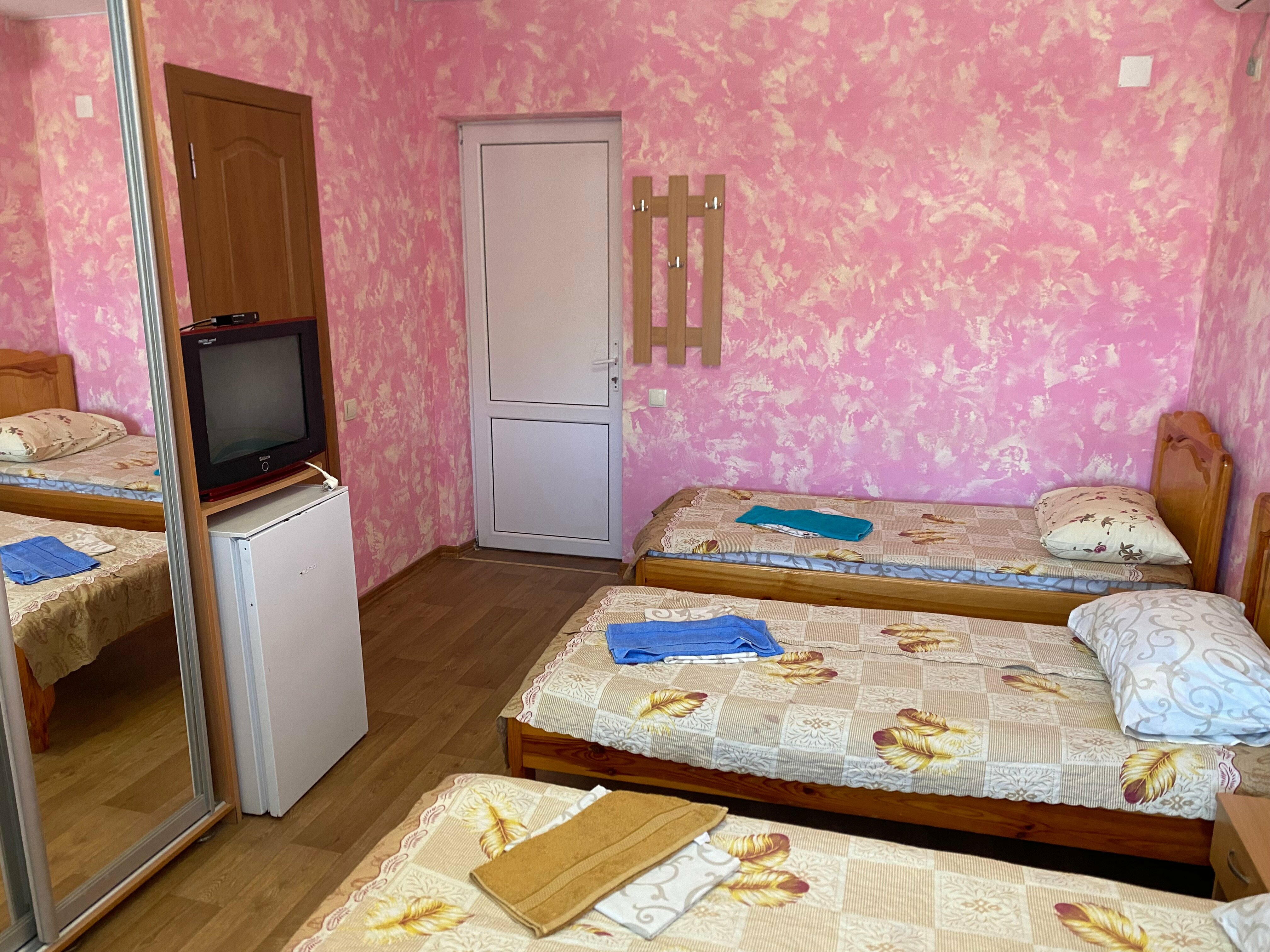 Четырехместный номер с балконом