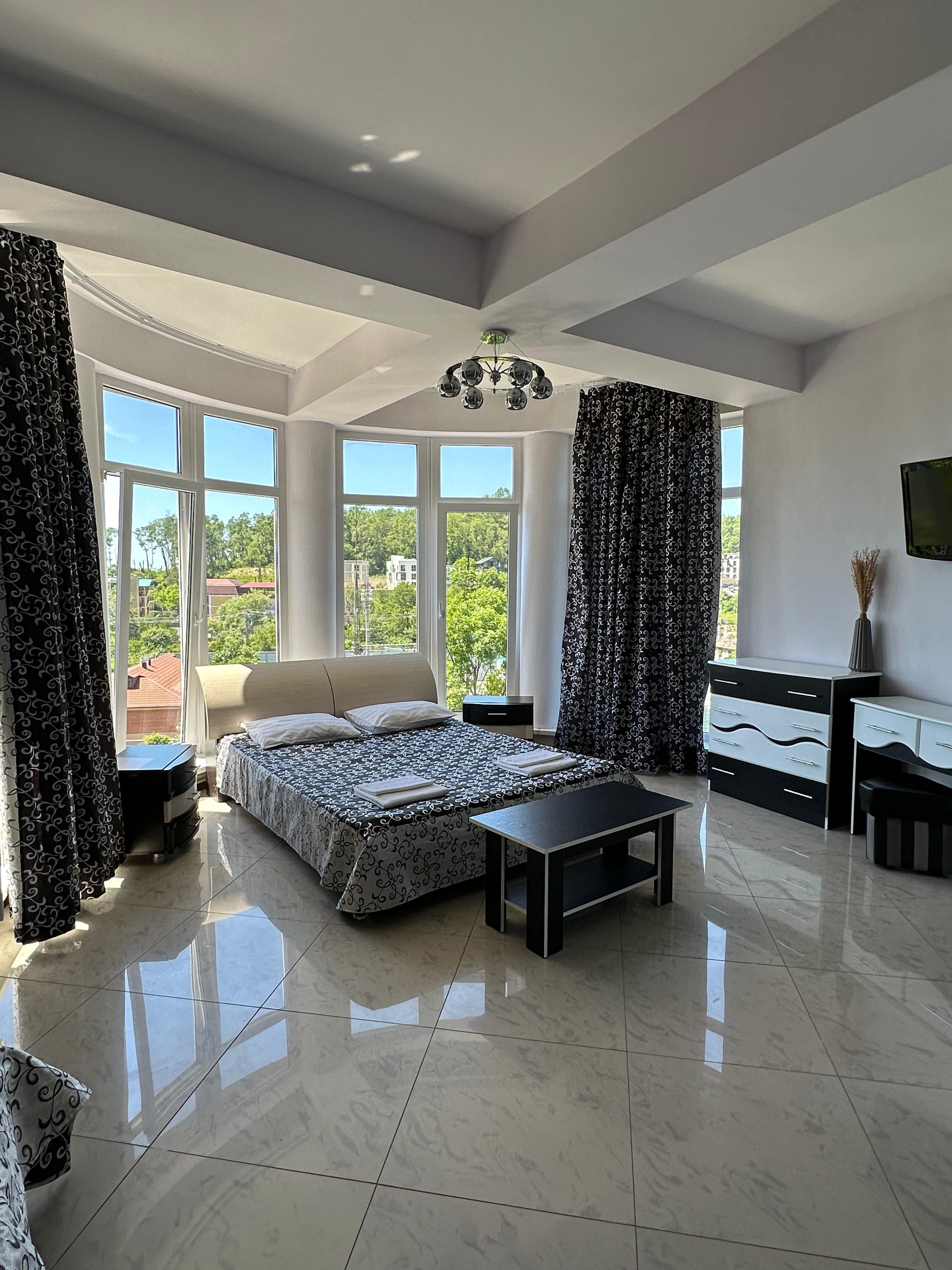 Улучшенный люкс с кроватью размера «king-size»