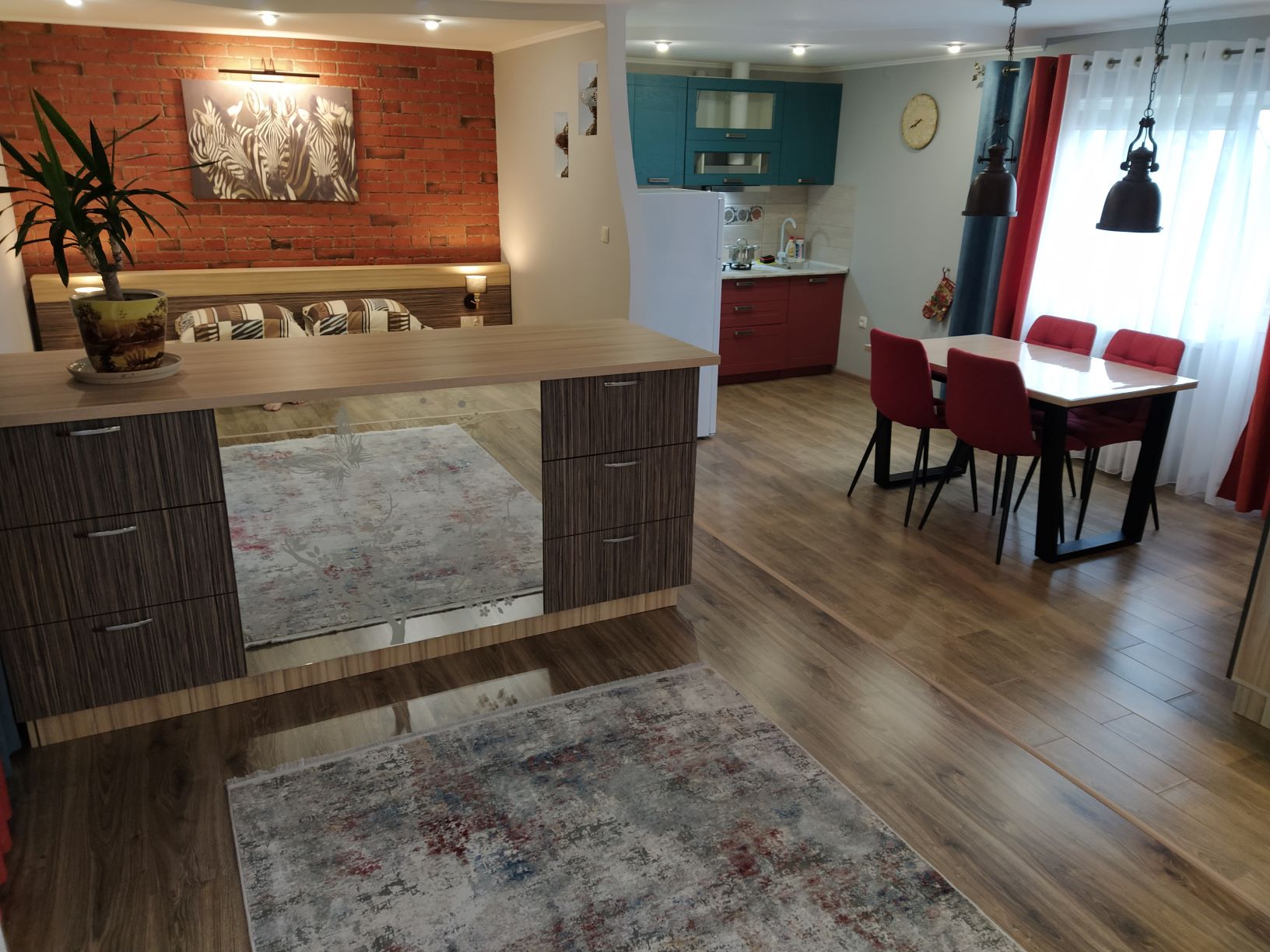 Двухкомнатные Апартаменты (для,  одной семьи до 6 человек)