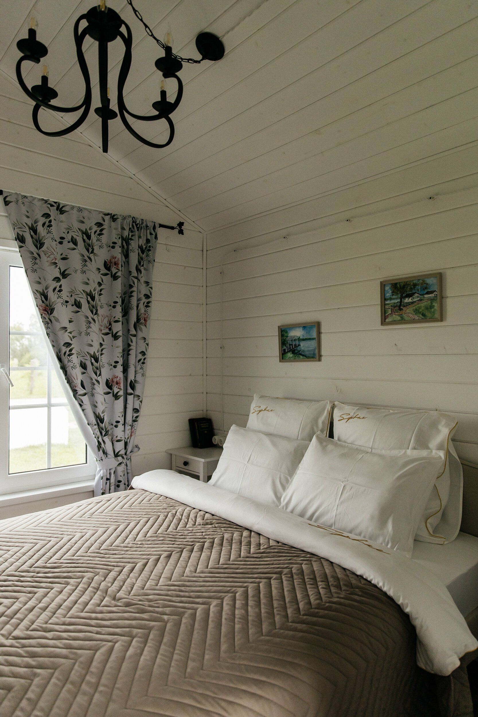 Дом с видом на озеро