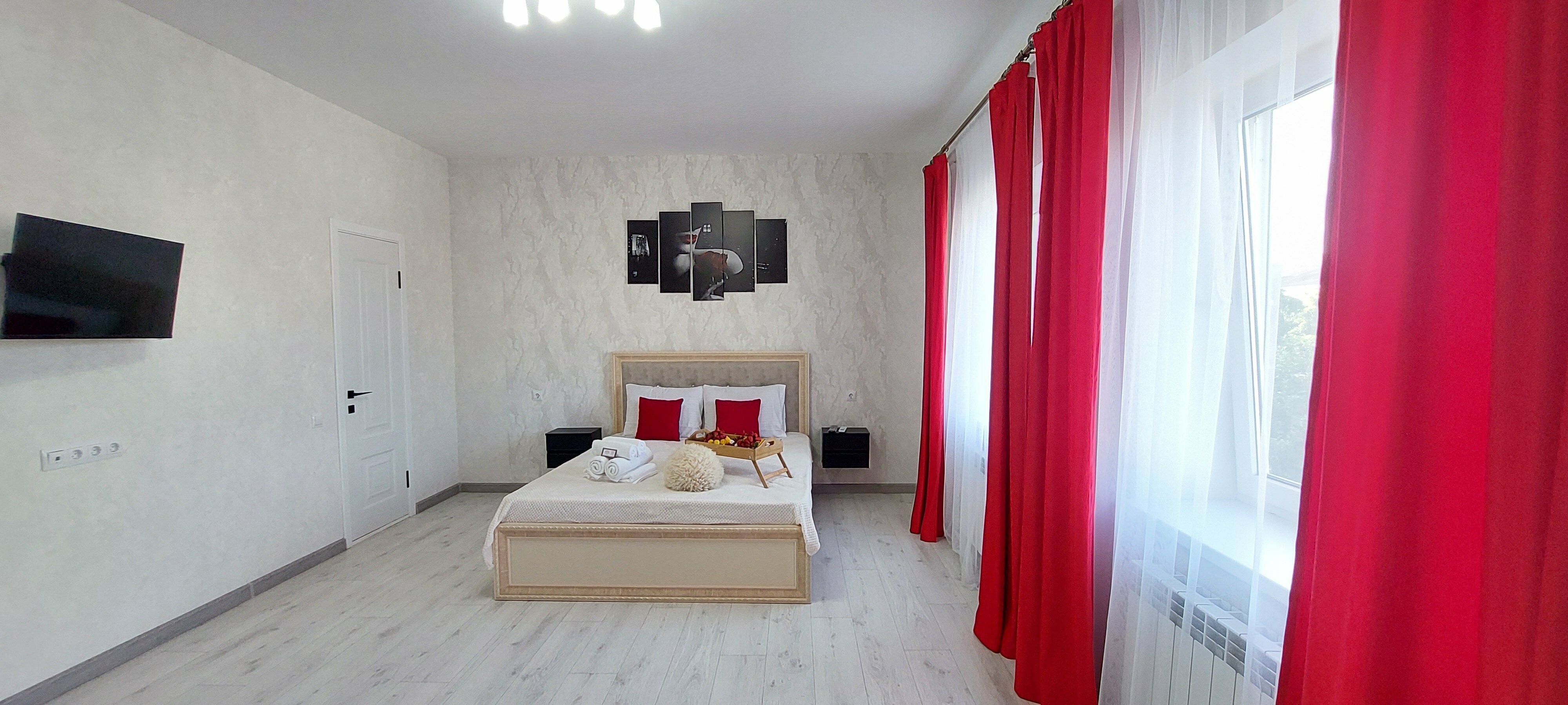 Трехместный номер с собственной ванной комнатой