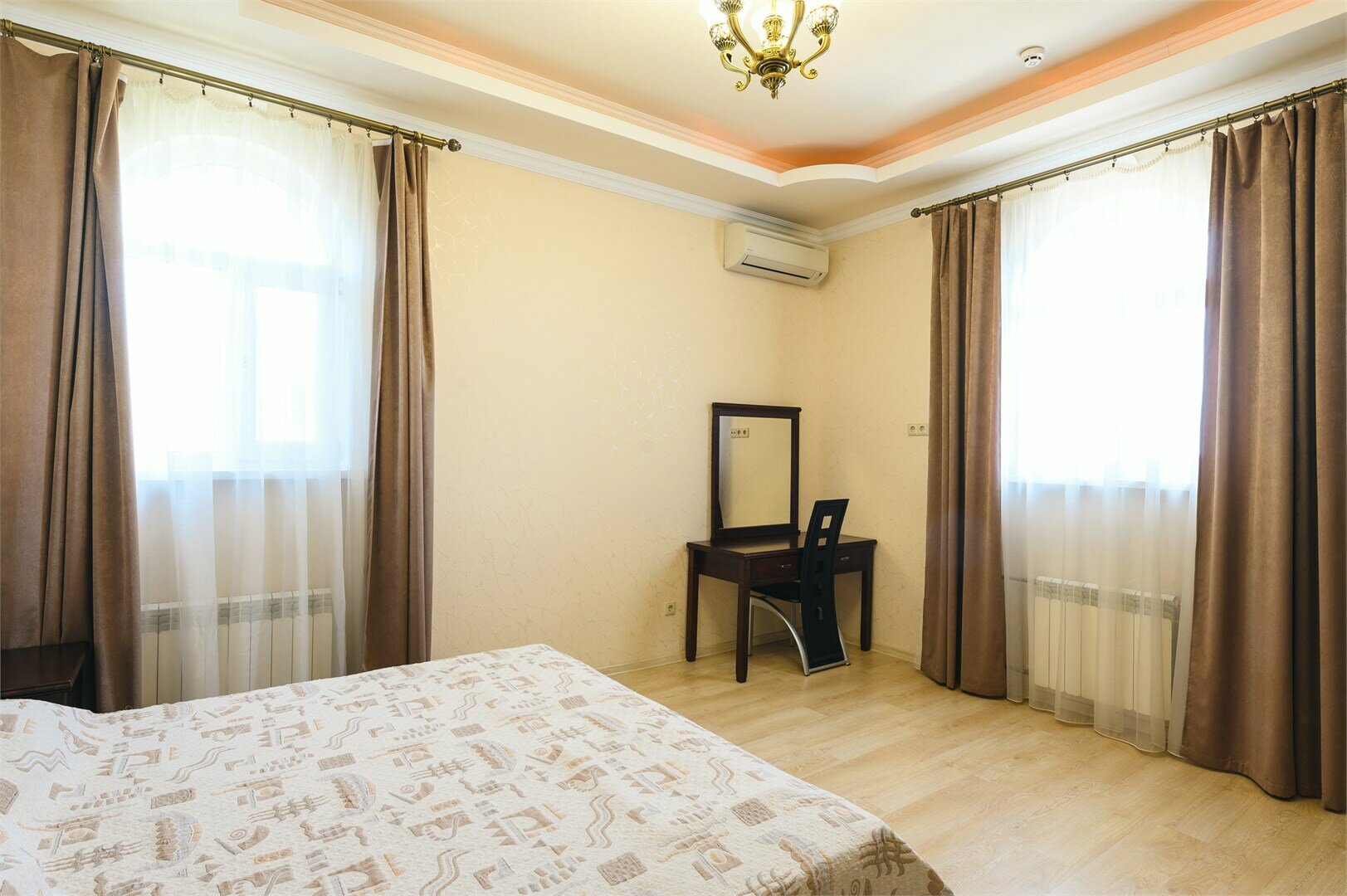 Люкс, 2 комнаты балкон, вид на горы, море, 3 этаж