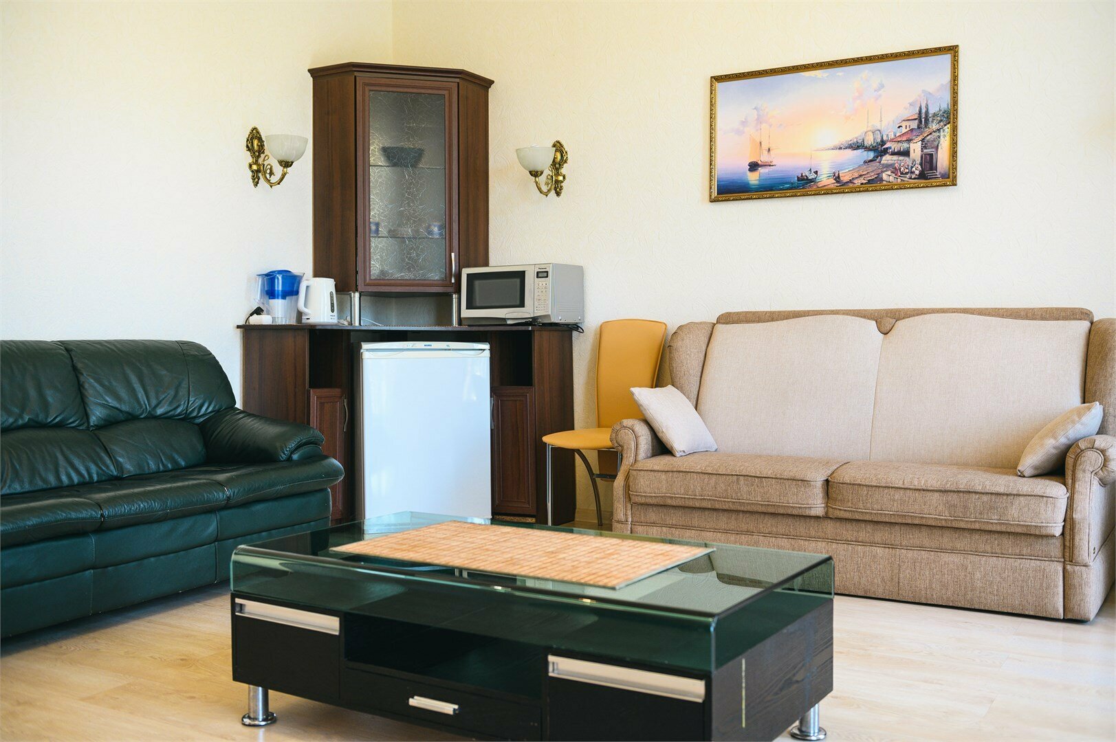 Люкс, 2 комнаты балкон, вид на горы, море, 3 этаж